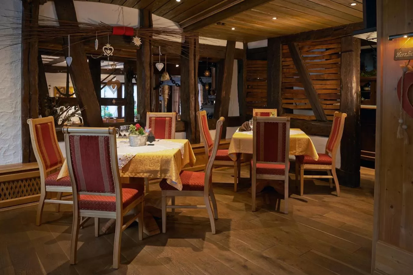 Restaurant/places to eat in Hotel & Restaurant Zum Karpfen