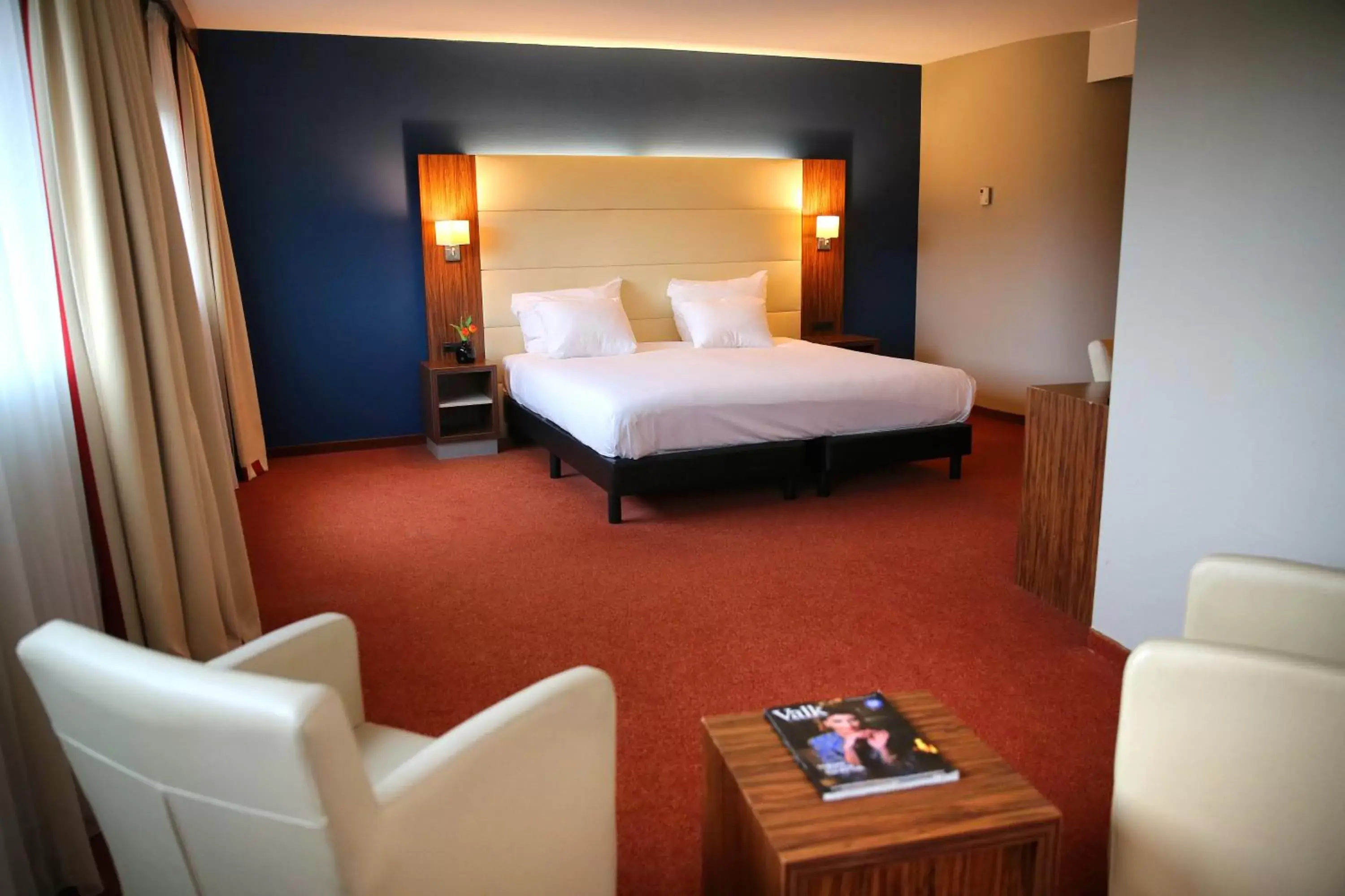 Photo of the whole room, Bed in Van der Valk Hotel Rotterdam - Blijdorp