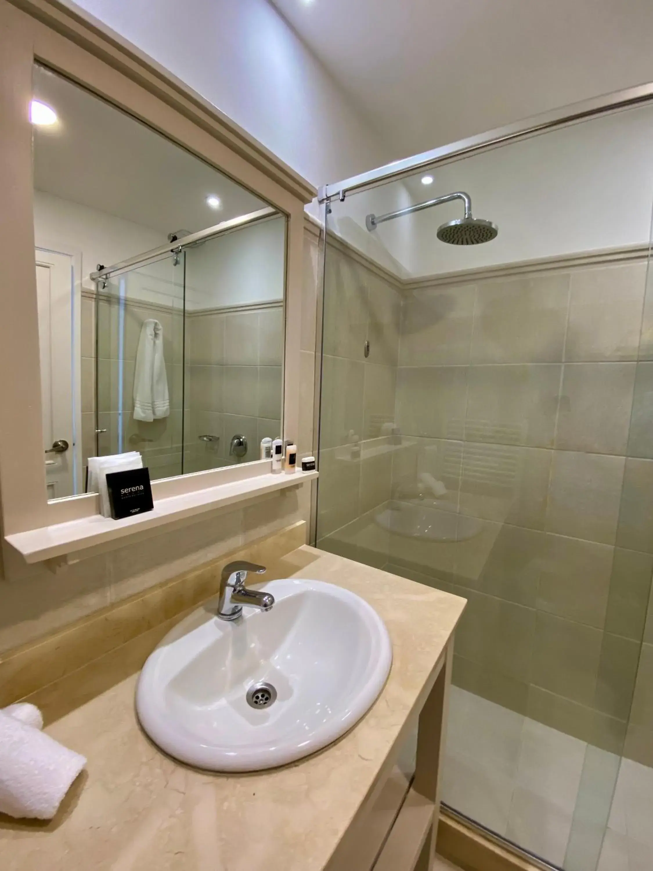 Bathroom in Serena Hotel - Exclusivo Adultos