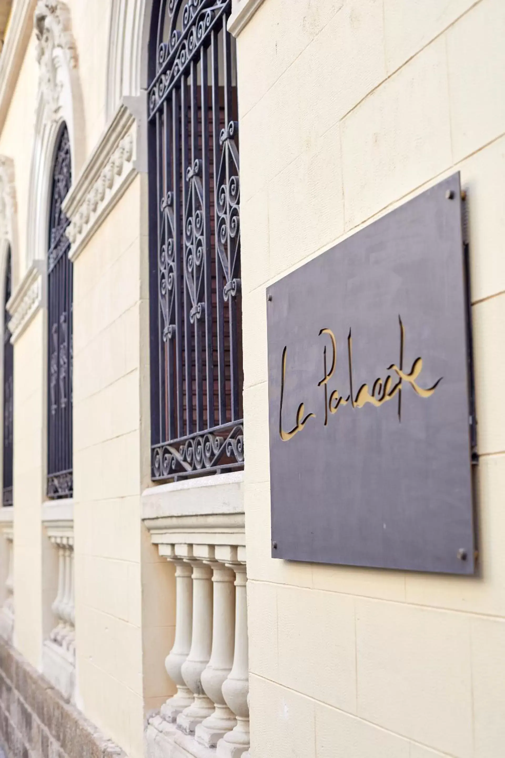 Property Logo/Sign in Le Palacete powered by Sonder