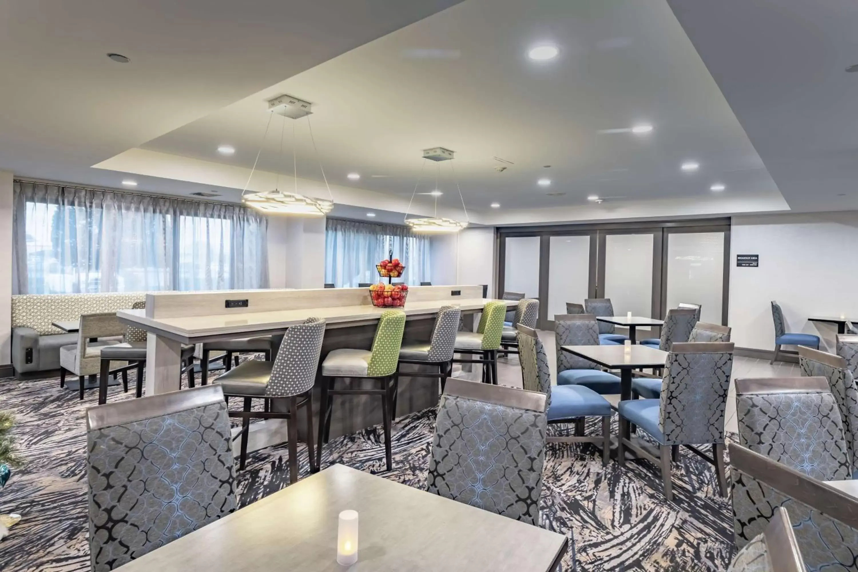 Lobby or reception, Restaurant/Places to Eat in Hampton Inn Waco North