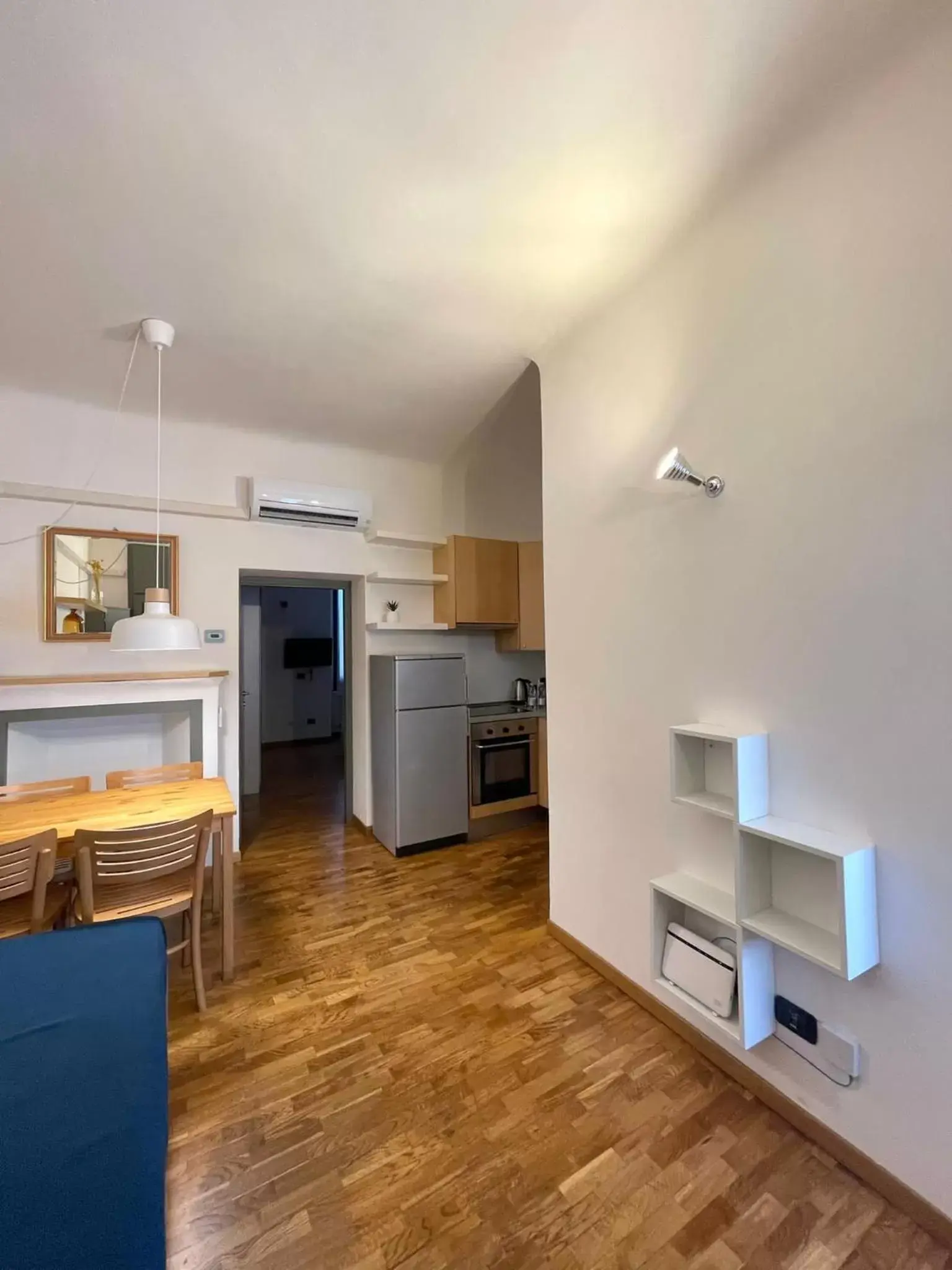 Living room, Kitchen/Kitchenette in Easy Milano - Rooms and Apartments Navigli