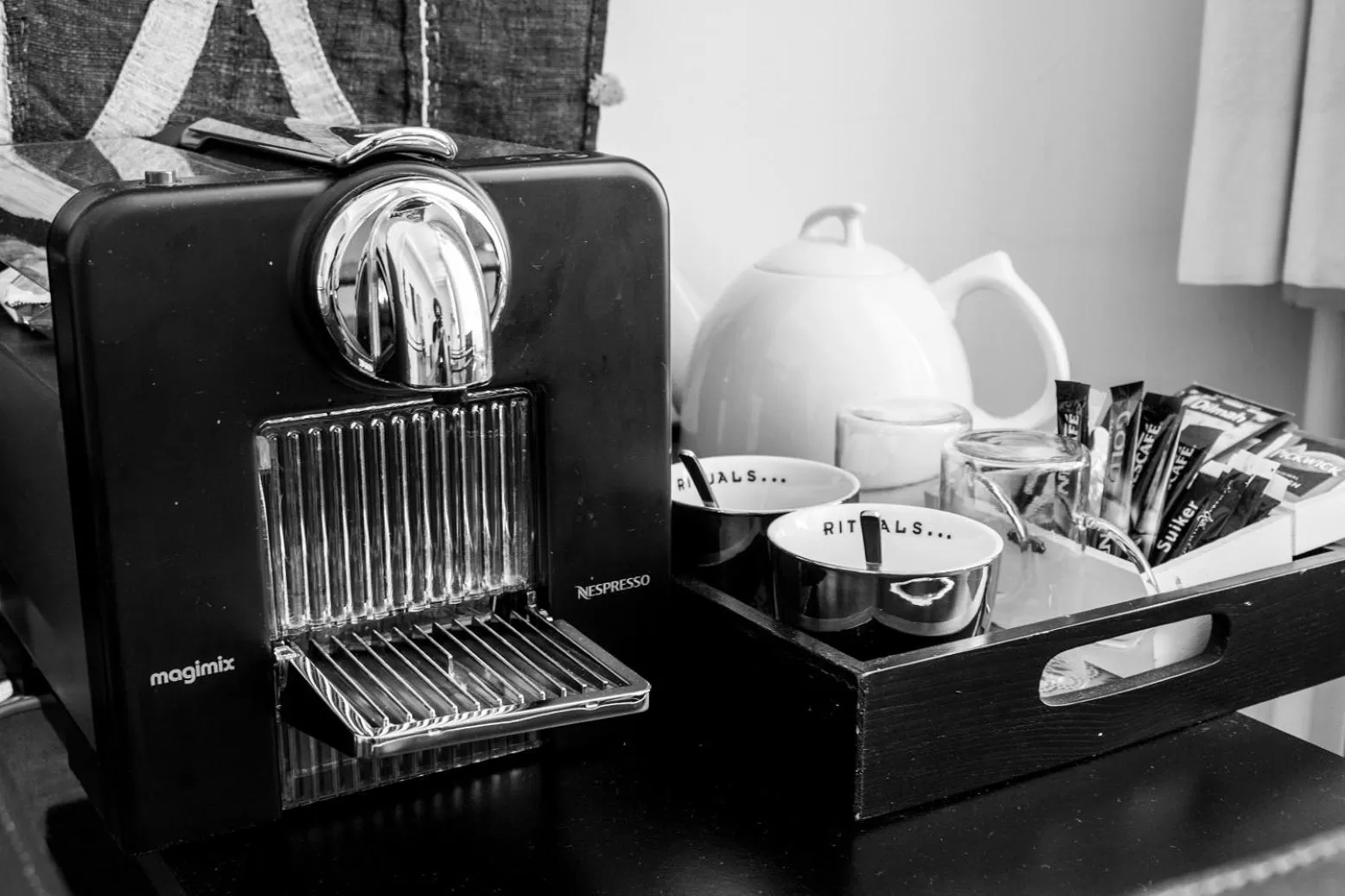 Coffee/tea facilities in Galerie Hotel Dis