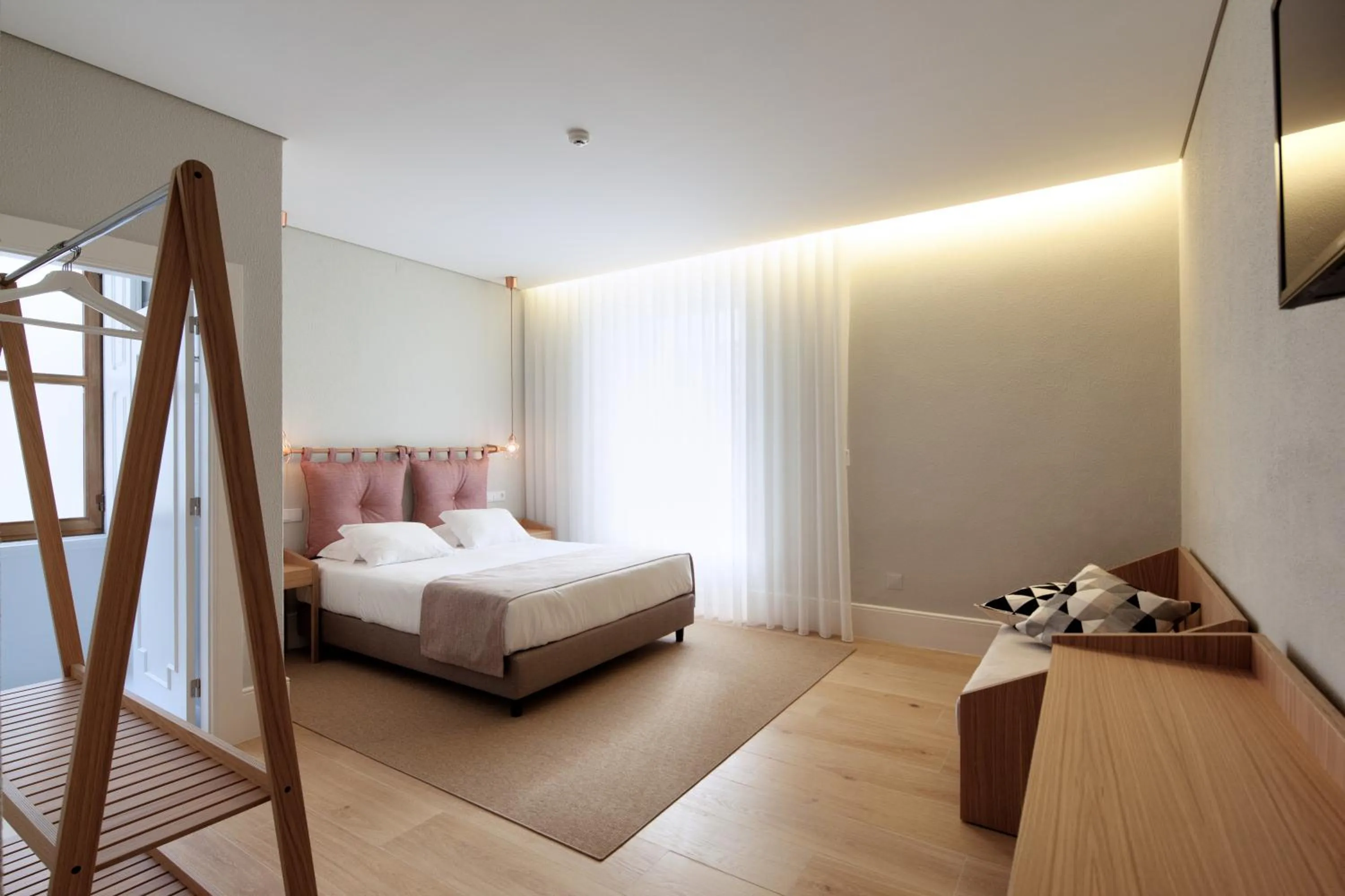 Bed in The Rex Hotel Porto