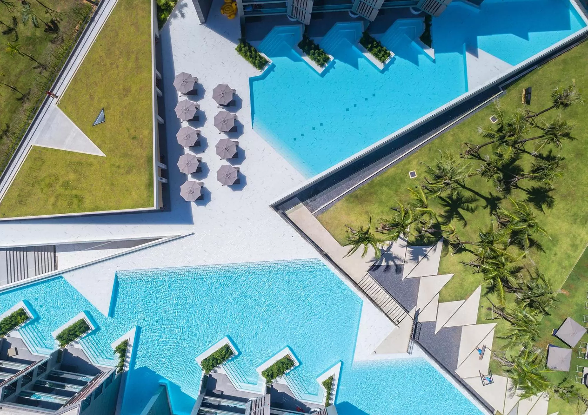 Swimming pool in La Vela Khao Lak - SHA Extra Plus