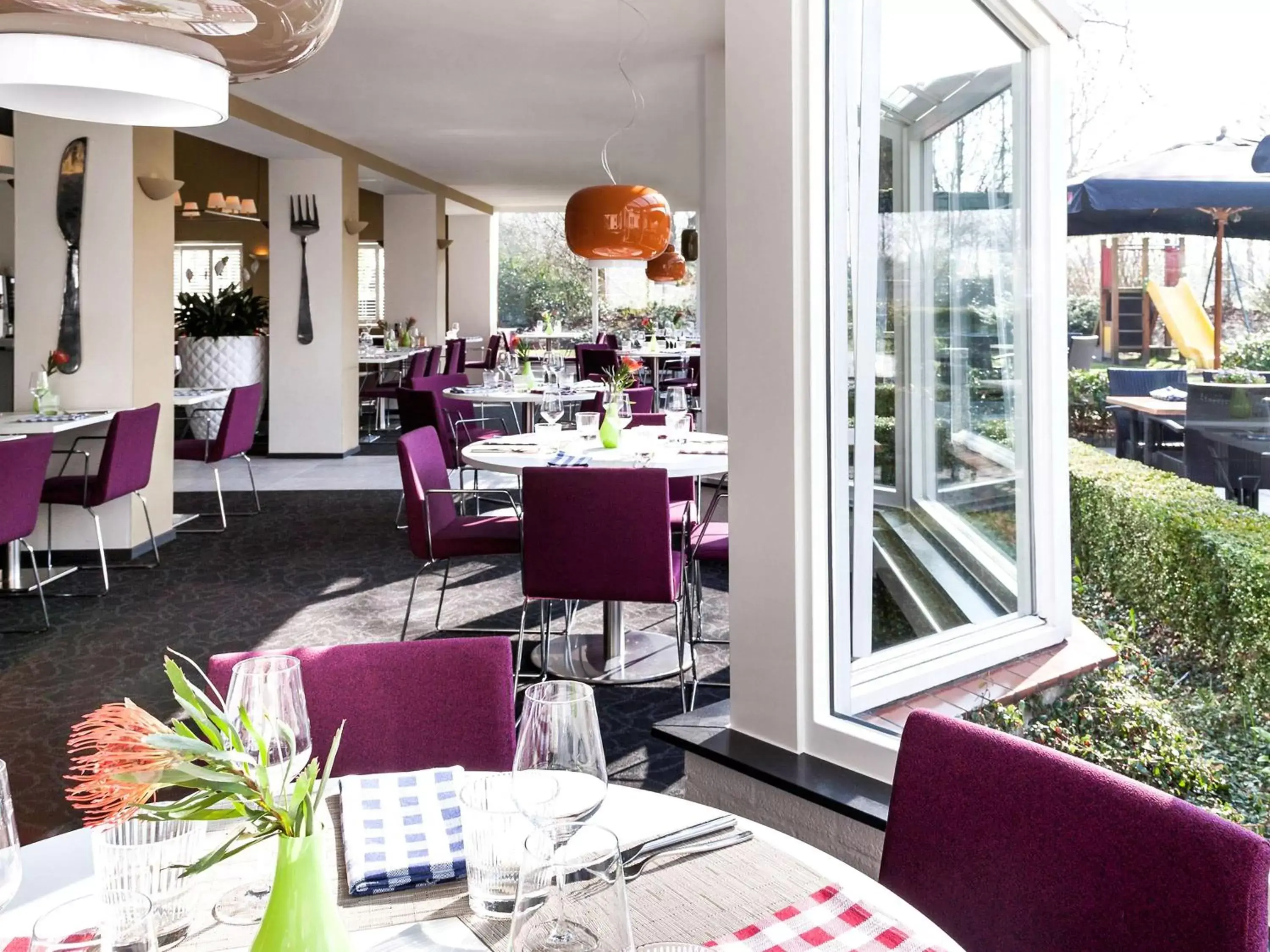 Restaurant/Places to Eat in Novotel Breda