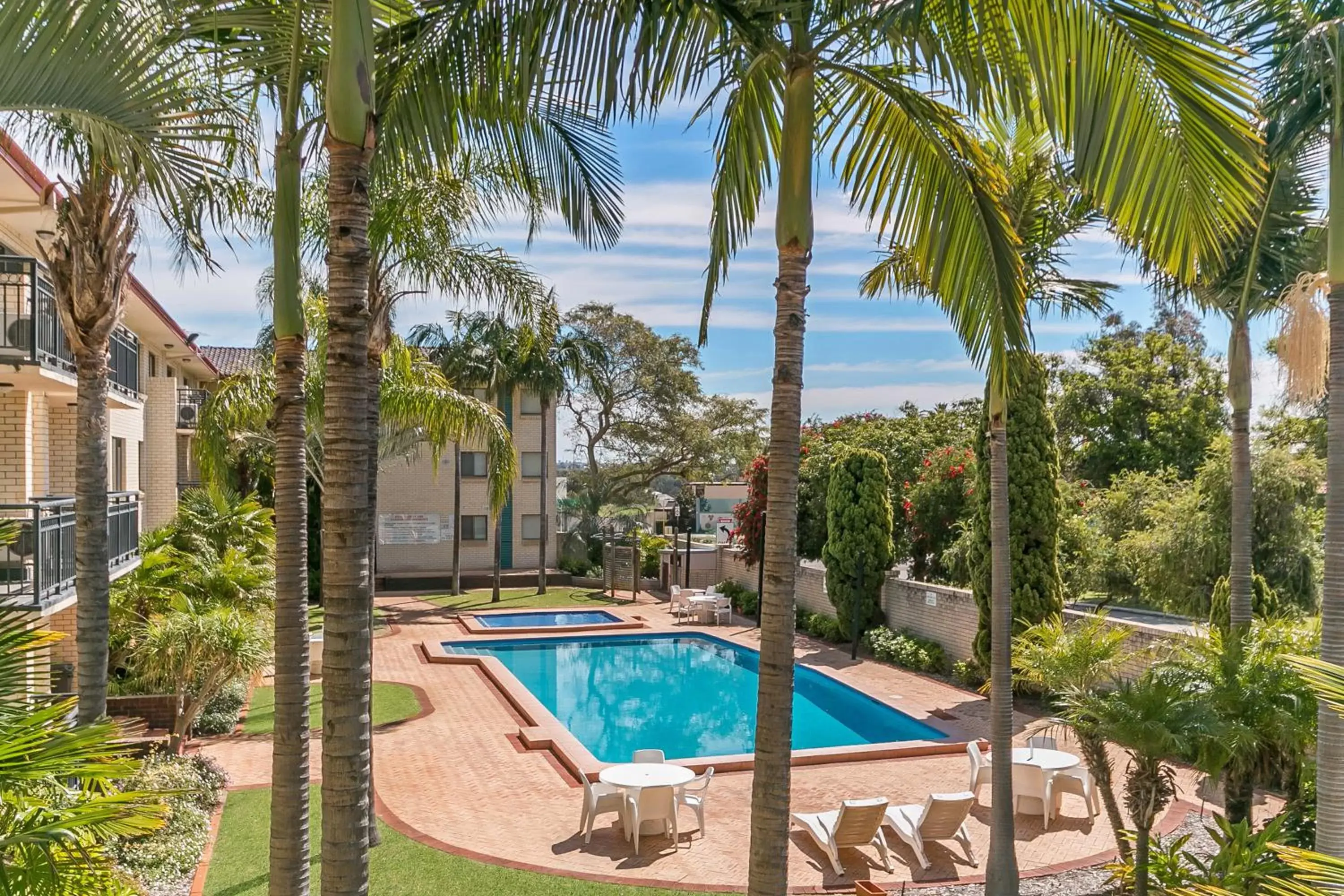 Swimming Pool in Great Eastern Motor Lodge