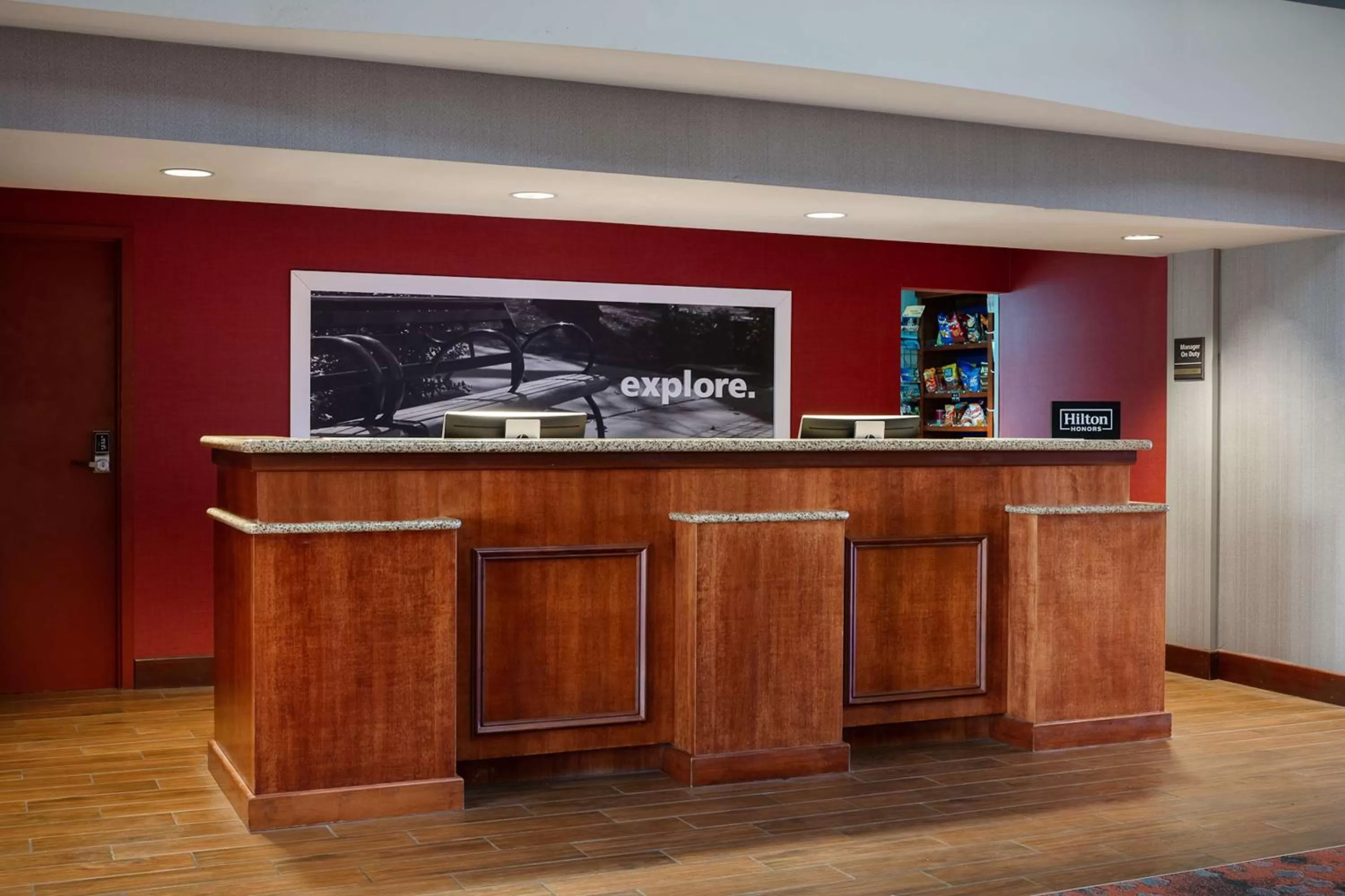 Lobby or reception in Hampton Inn Dubuque