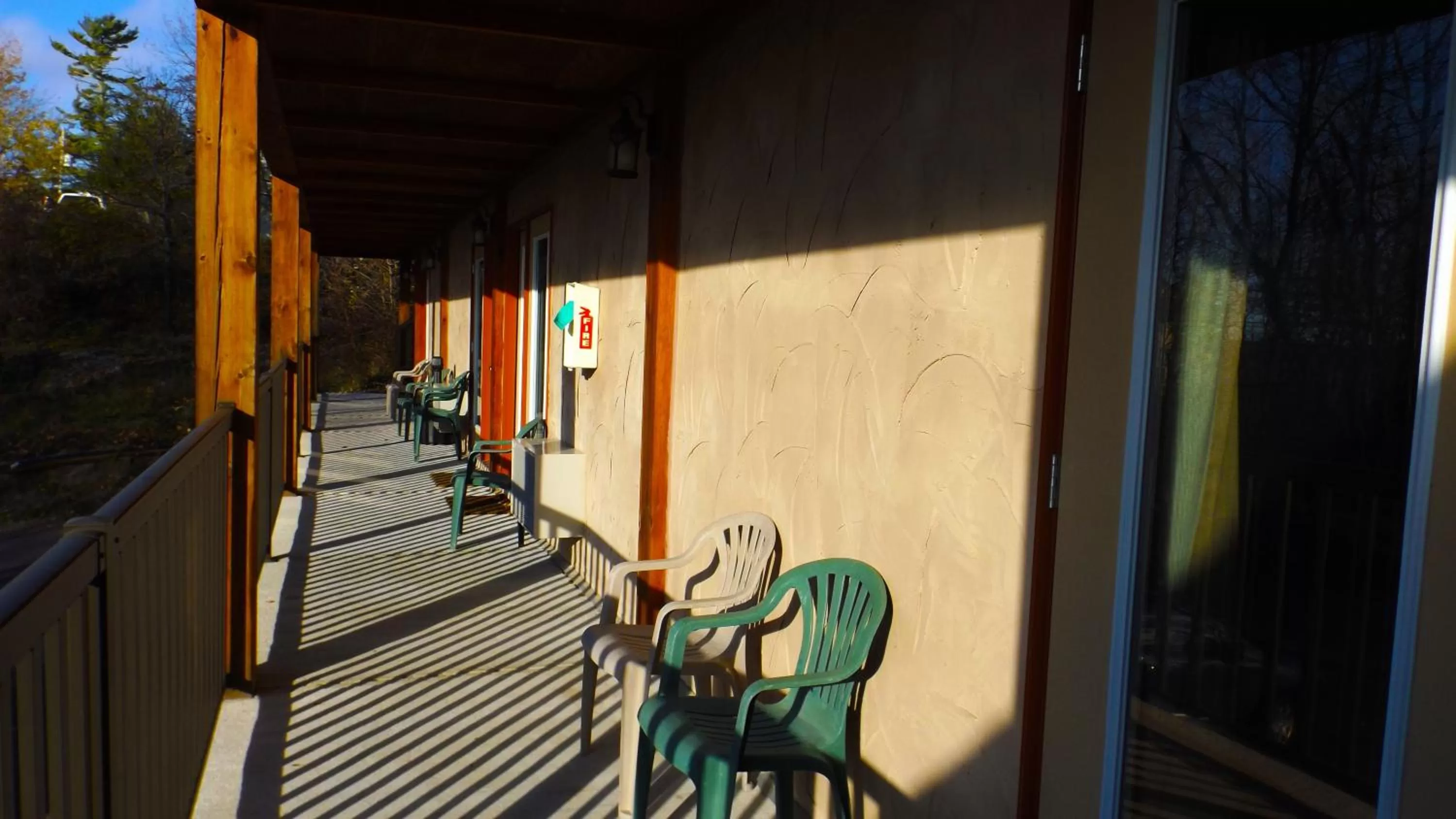 Balcony/Terrace in Timberland Inn