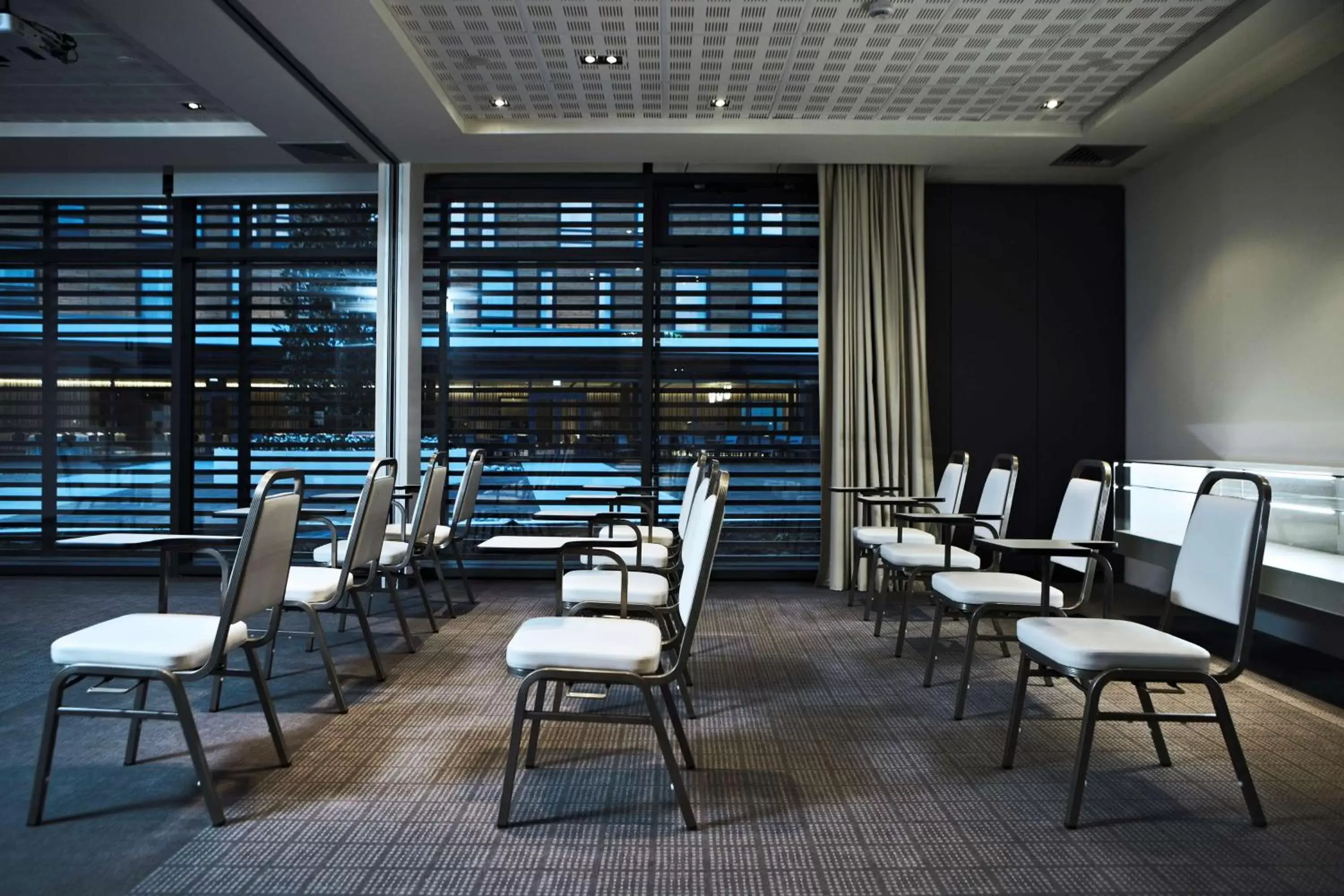 Meeting/conference room, Restaurant/Places to Eat in DoubleTree by Hilton Hotel Venice - North