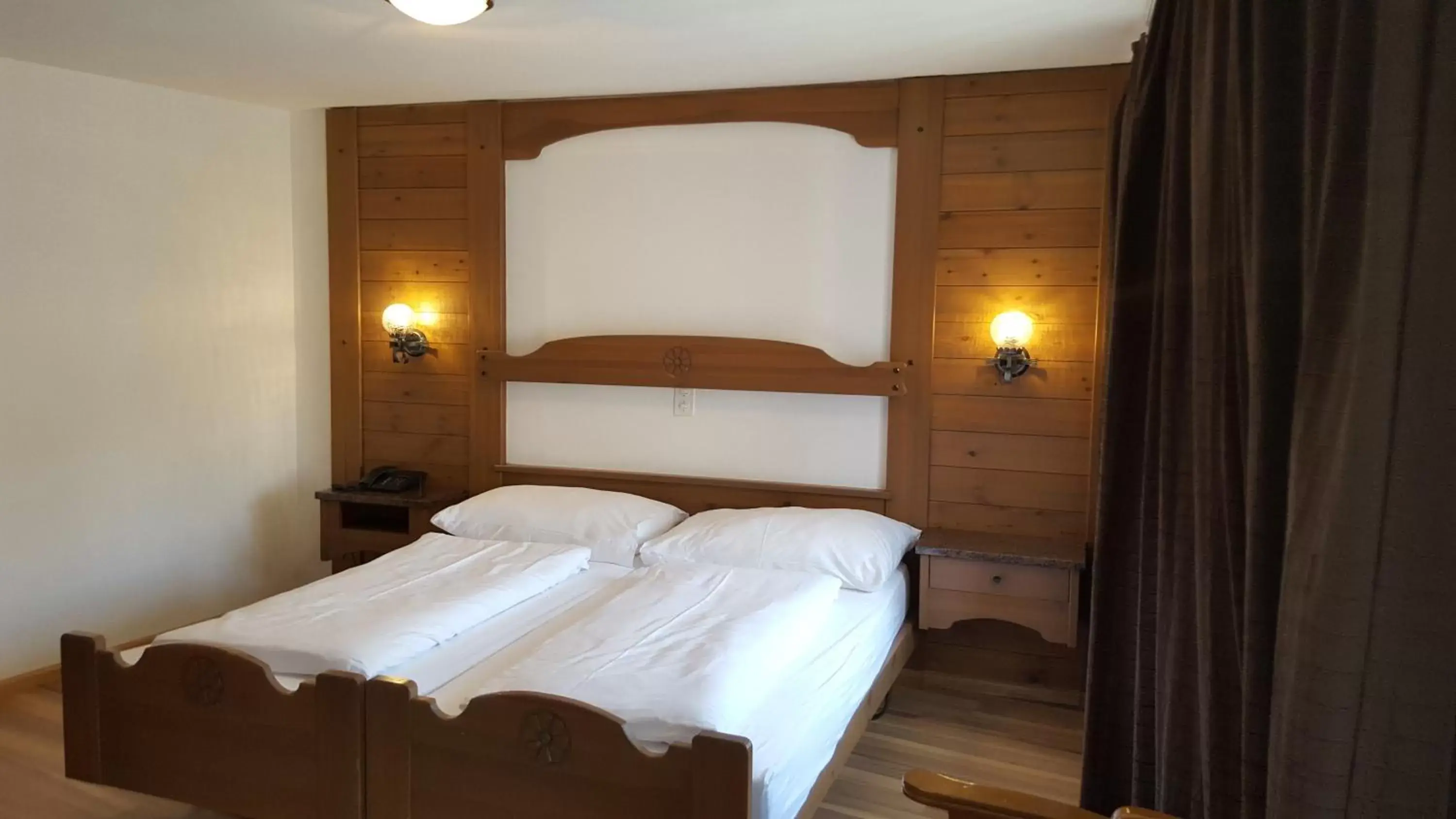 Bed, Room Photo in Spalenbrunnen Hotel & Restaurant Basel City Center