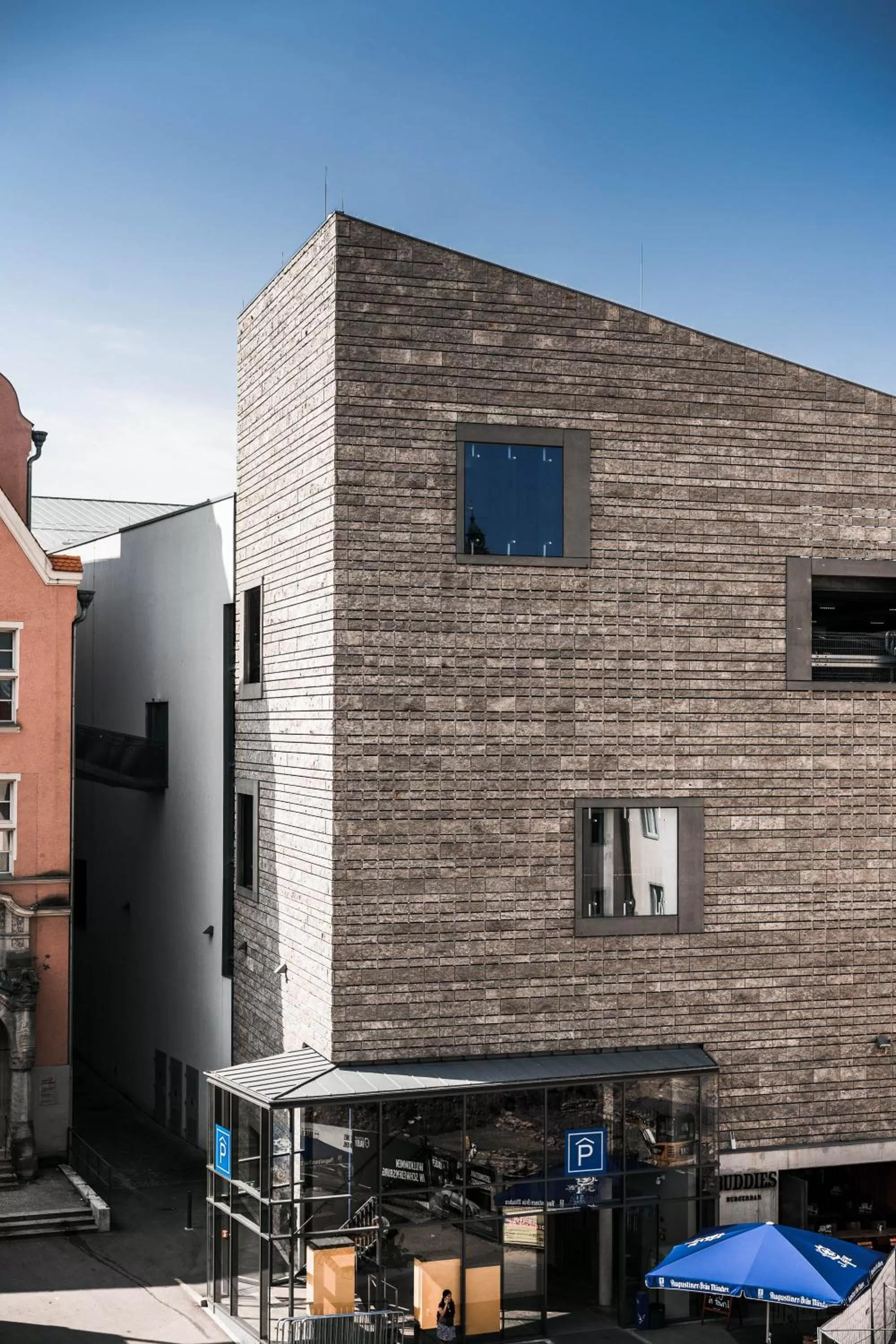 Street view in Hotel Rote19