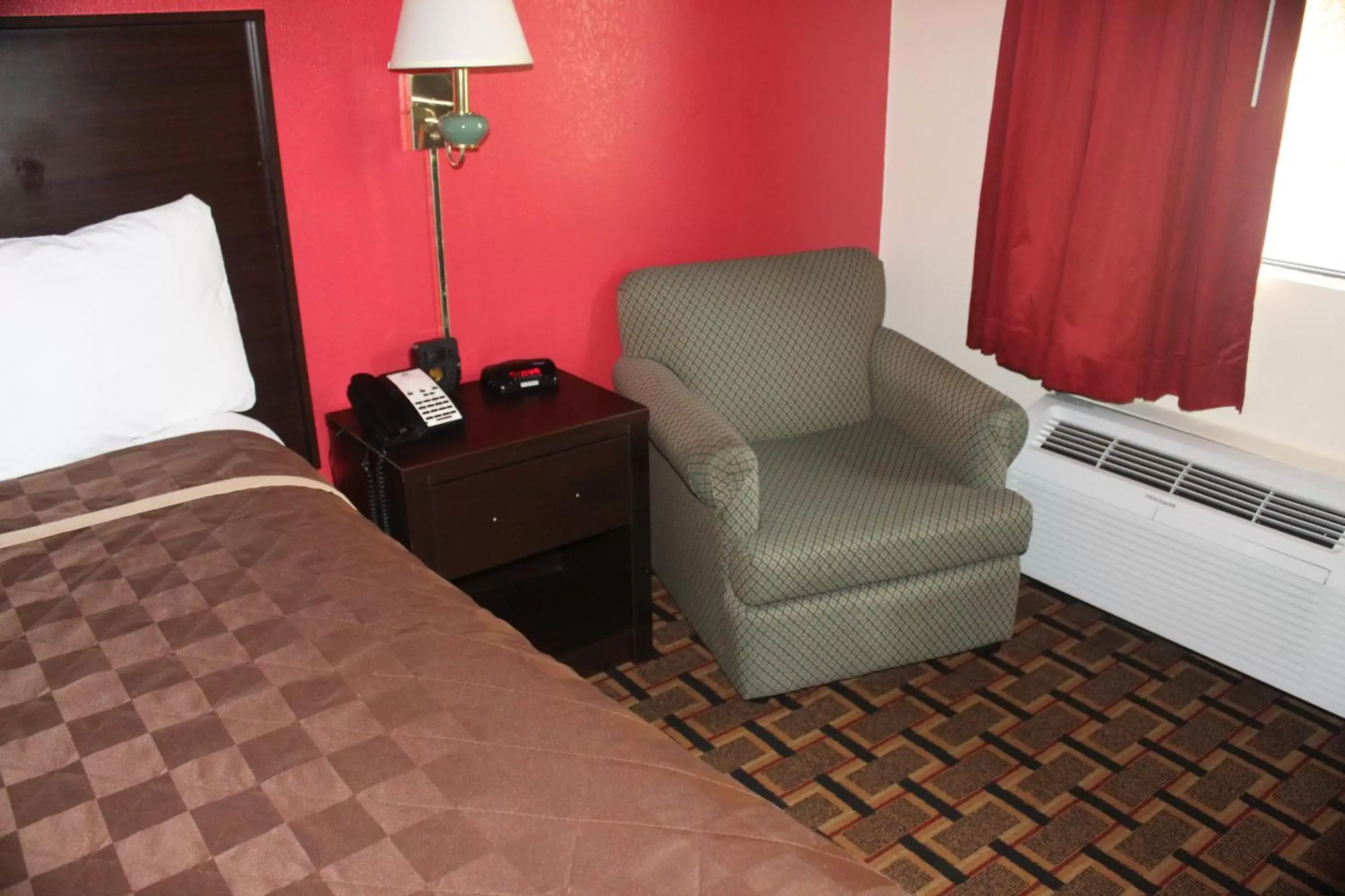 Seating Area in Americas Best Value Inn - Fredericksburg North