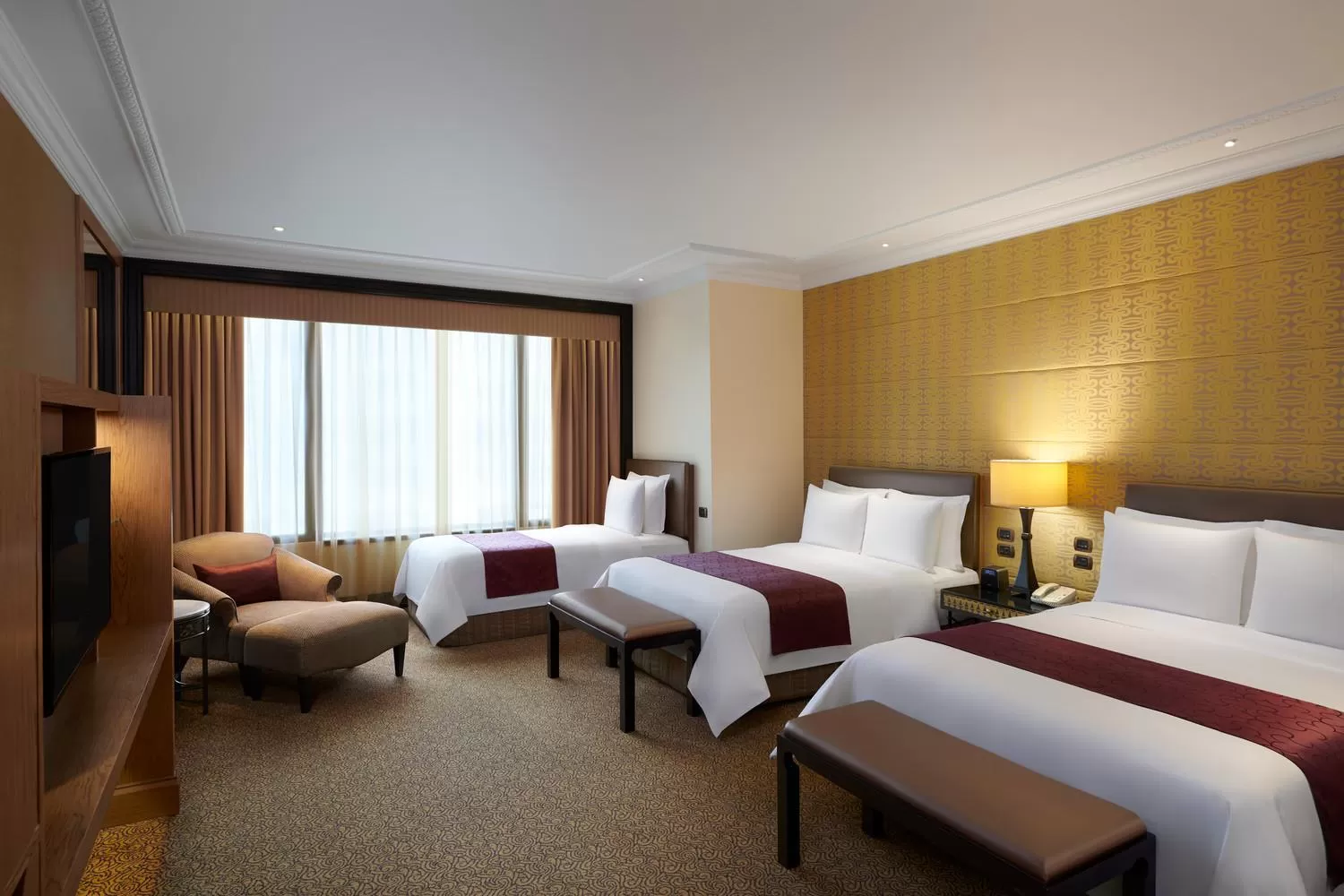 Family, Bed in Sheraton Grande Sukhumvit, a Luxury Collection Hotel, Bangkok