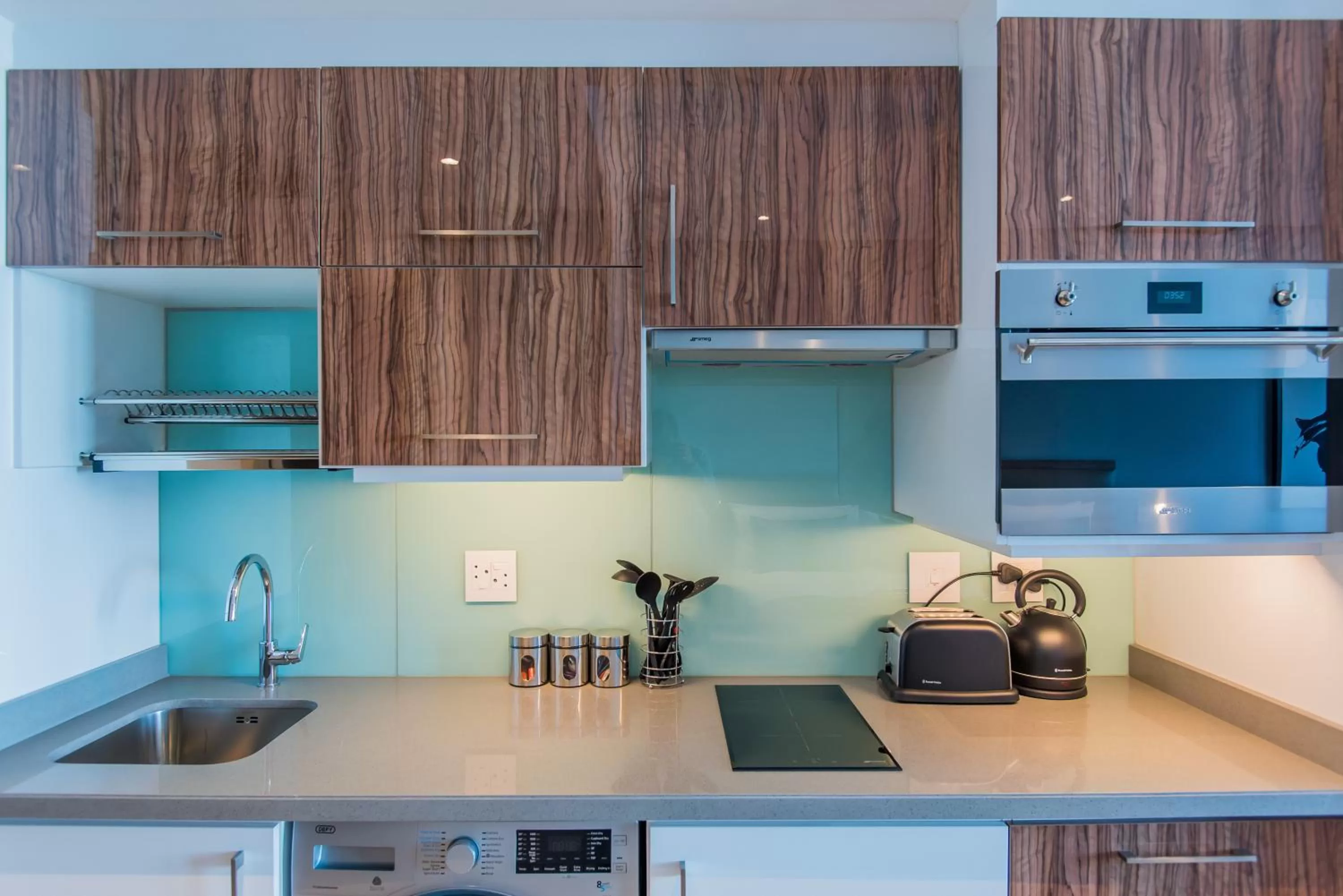 Kitchen or kitchenette in The Capital Pearls Hotel