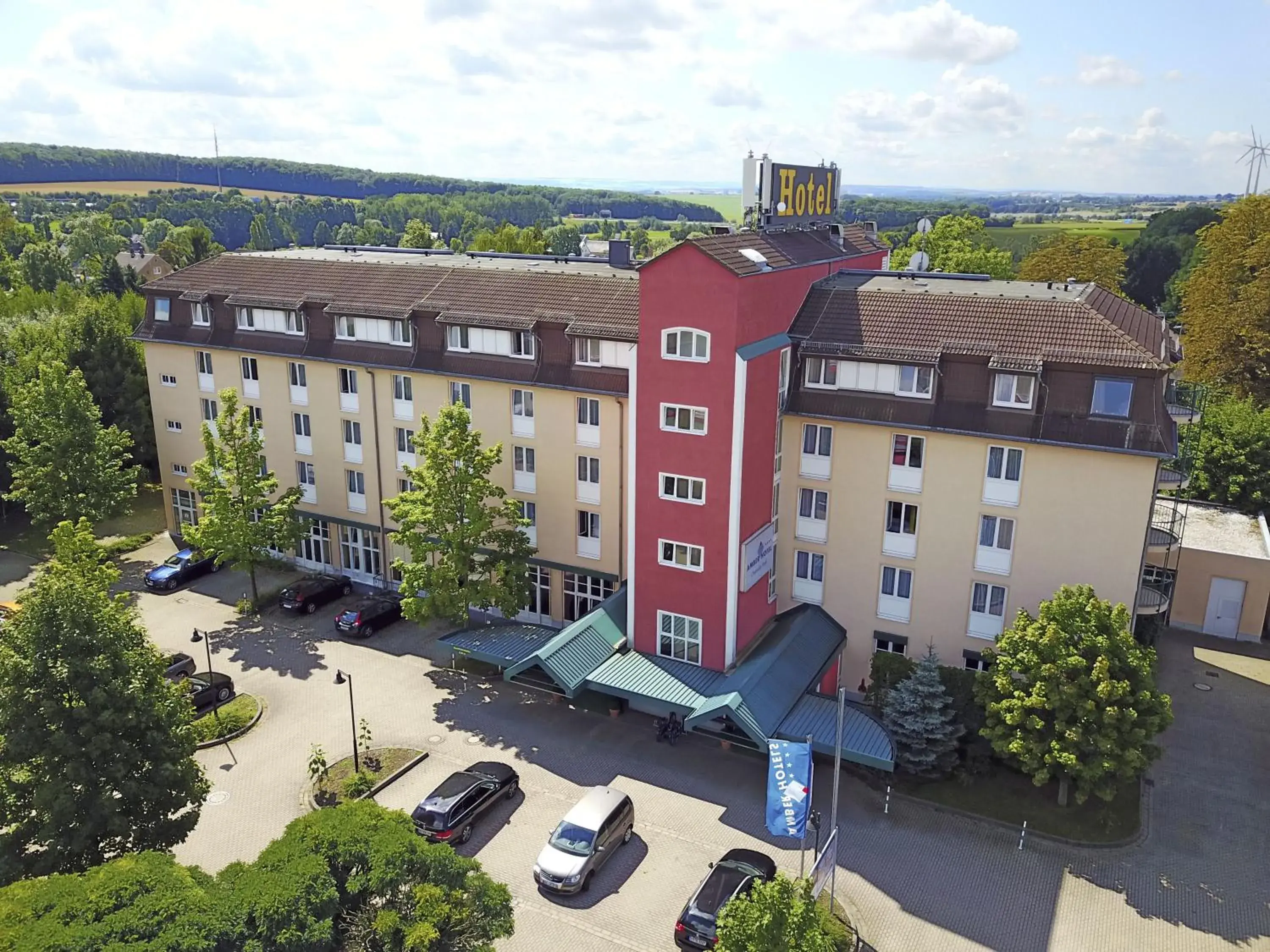 Facade/entrance, Bird's-eye View in AMBER HOTEL Chemnitz Park