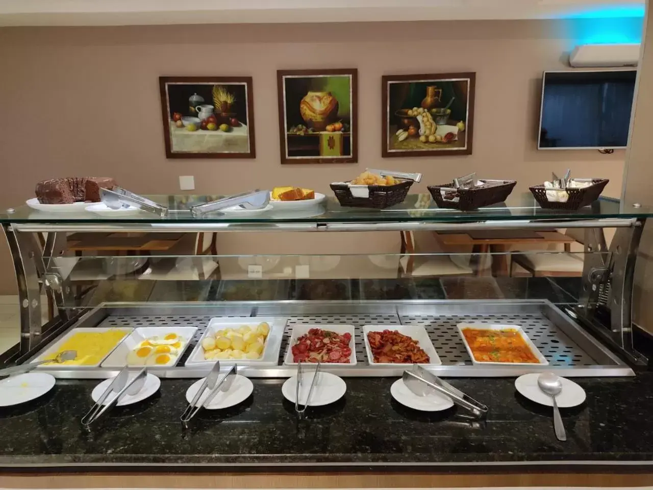 Breakfast, Restaurant/Places to Eat in Viale Tower Hotel