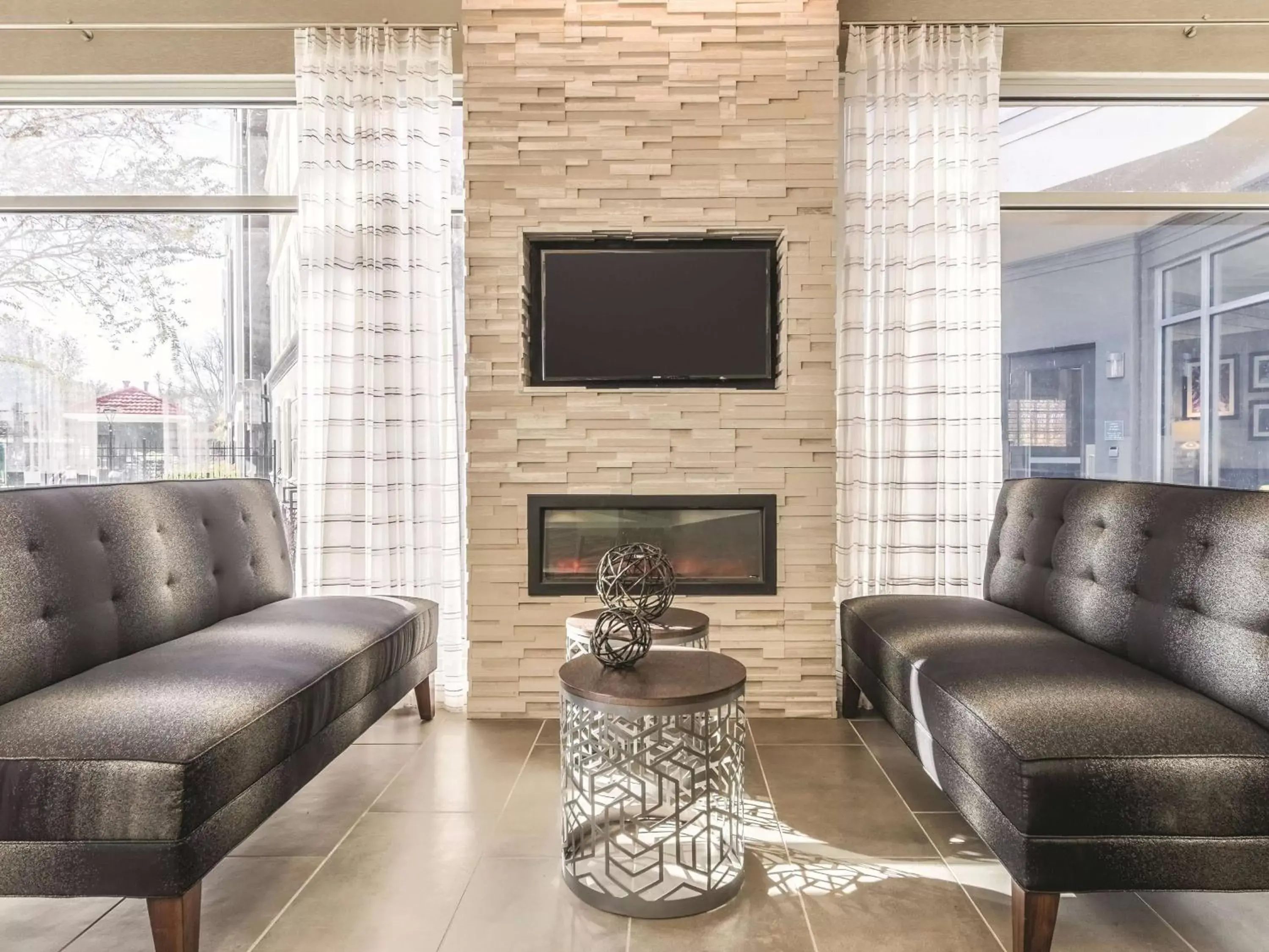 Lobby or reception, Seating Area in La Quinta by Wyndham Alexandria Airport