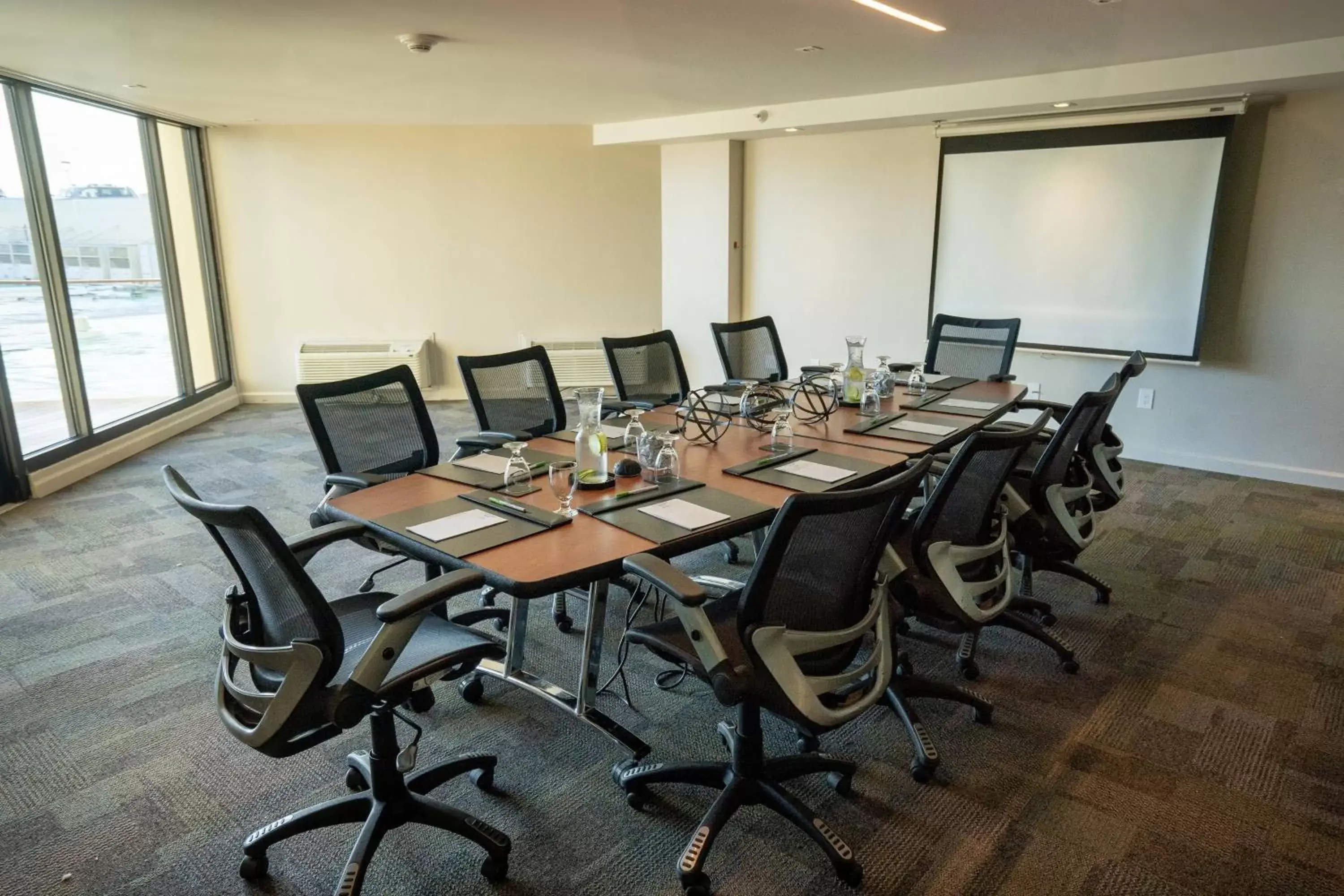 Meeting/conference room, Business Area/Conference Room in Courtyard by Marriott Isla Verde Beach Resort
