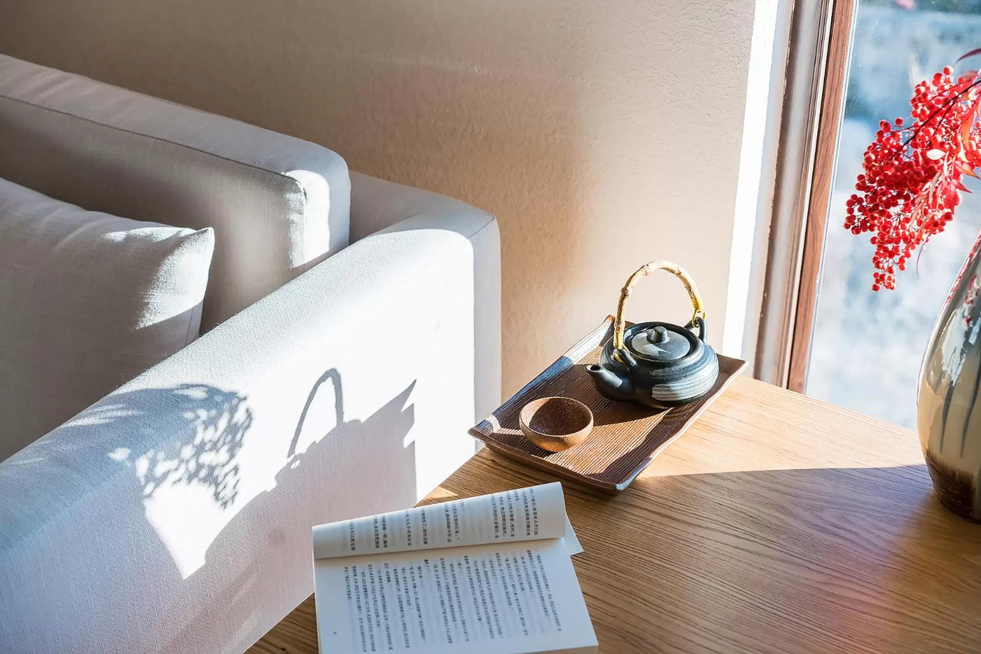 Seating area in Lijiang Gemmer Hotel
