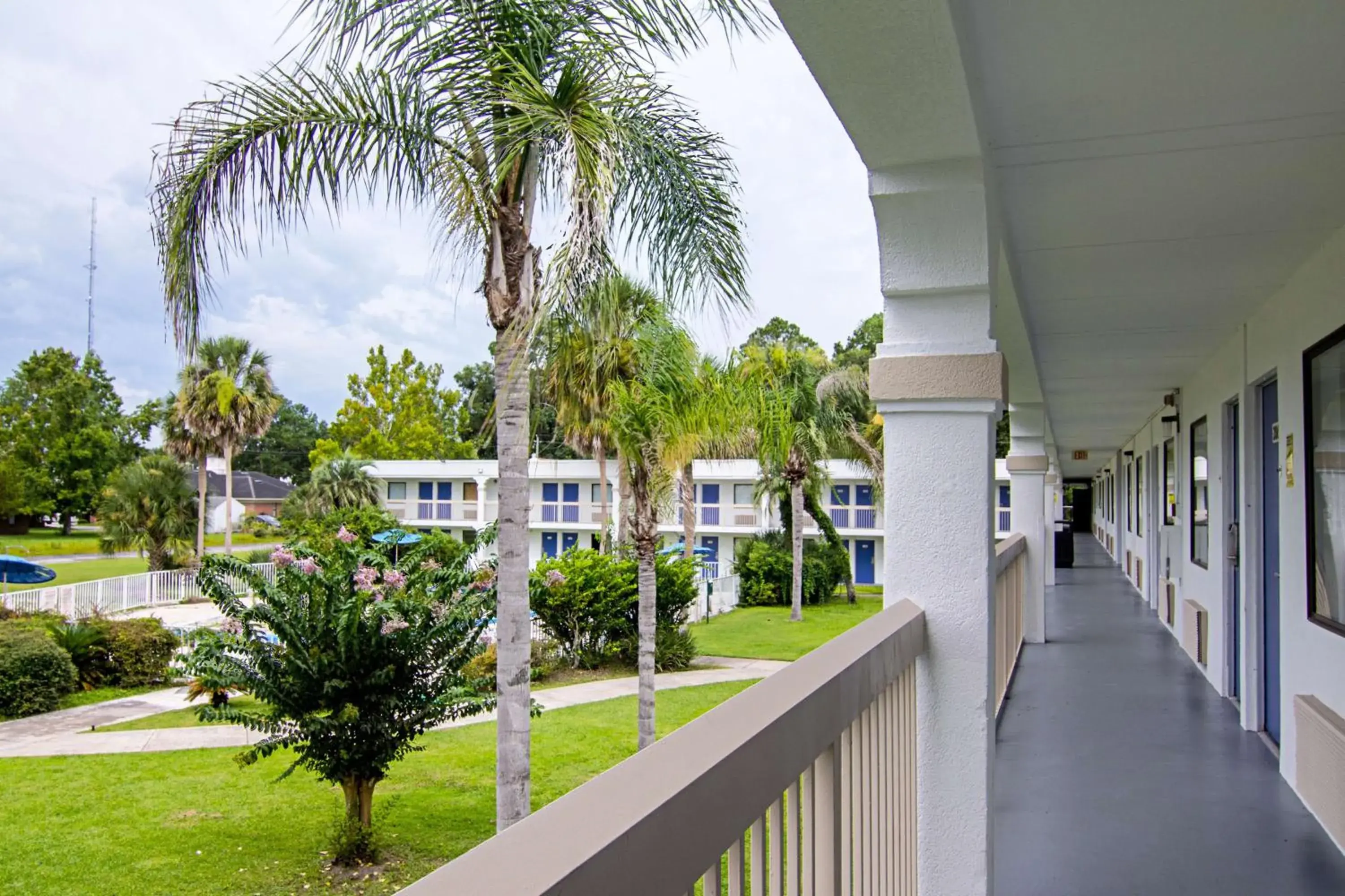 Property building in Motel 6-Starke, FL