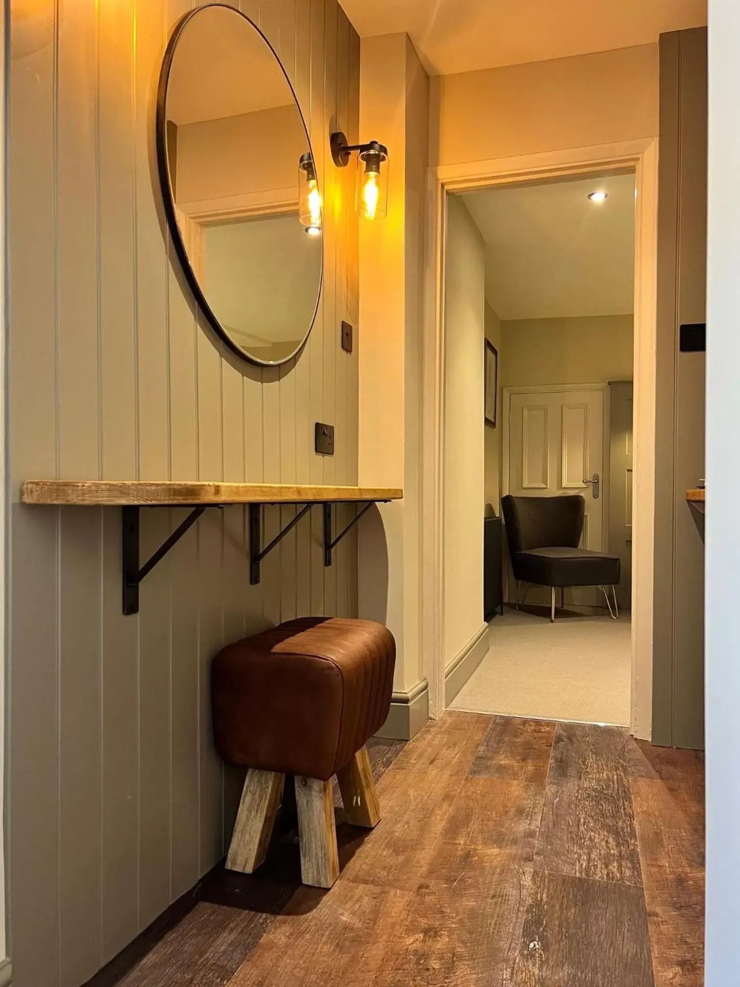 Bedroom, Seating Area in The Punchbowl Inn