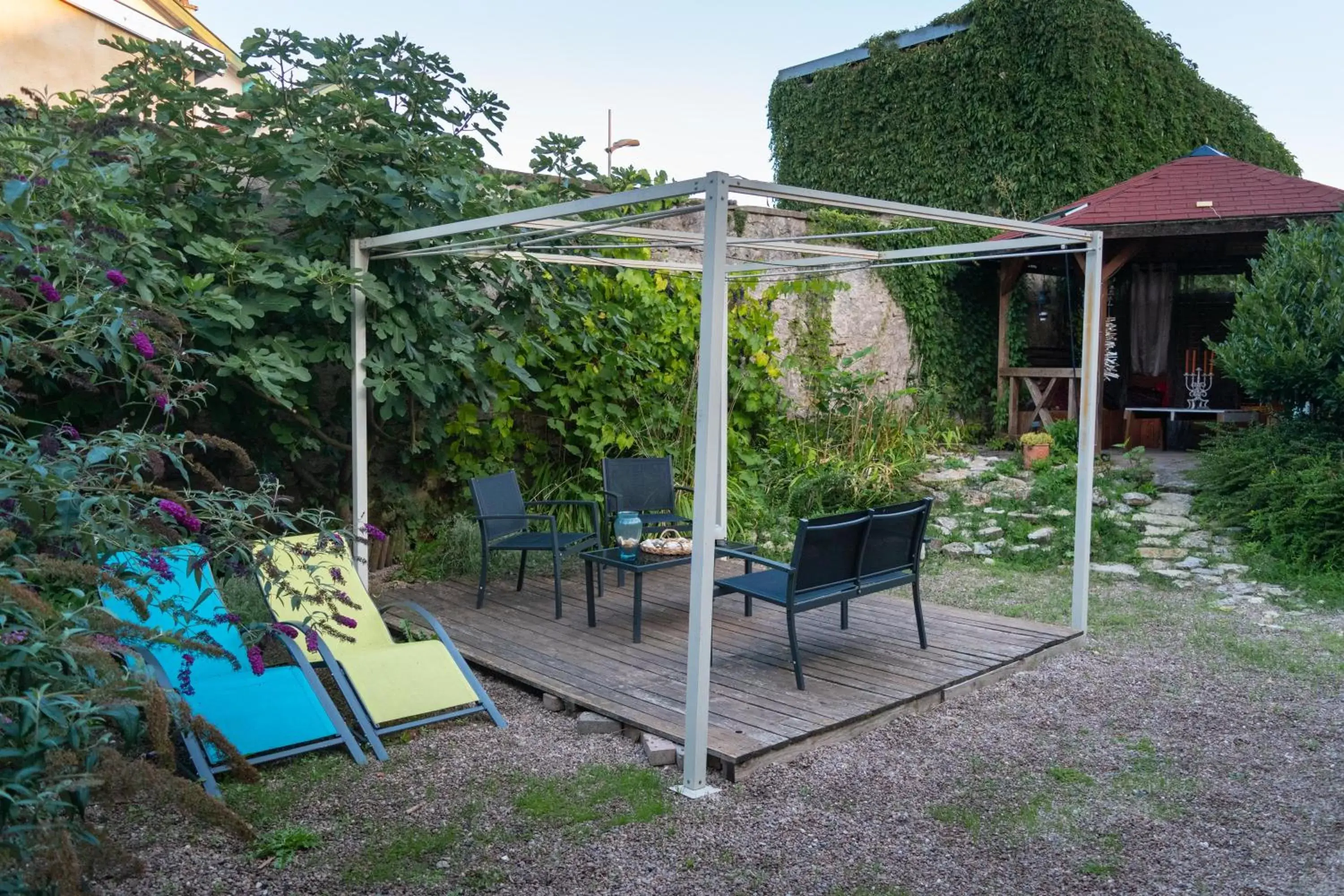 Garden in La Fée Maison