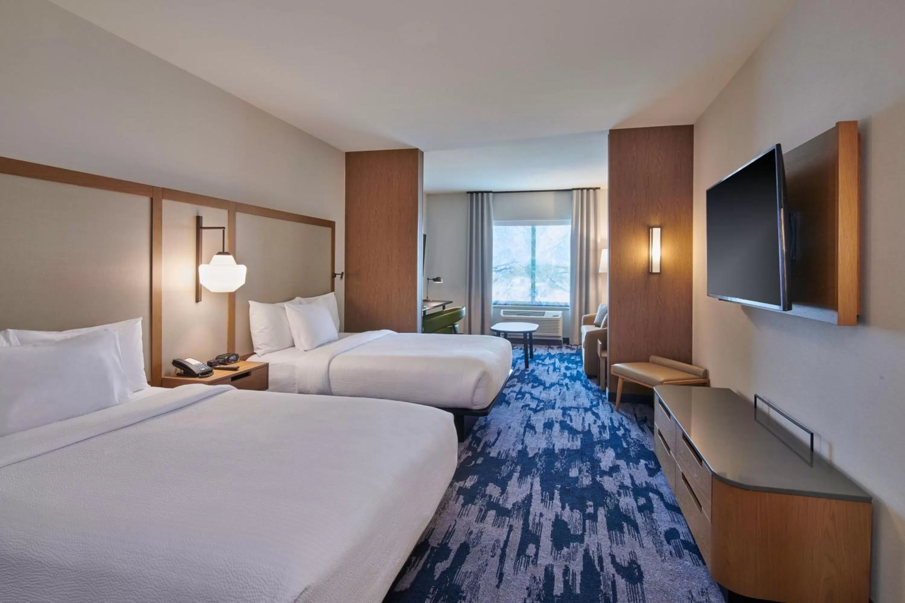 Photo of the whole room, Bed in Fairfield Inn & Suites by Marriott Chicago O'Hare