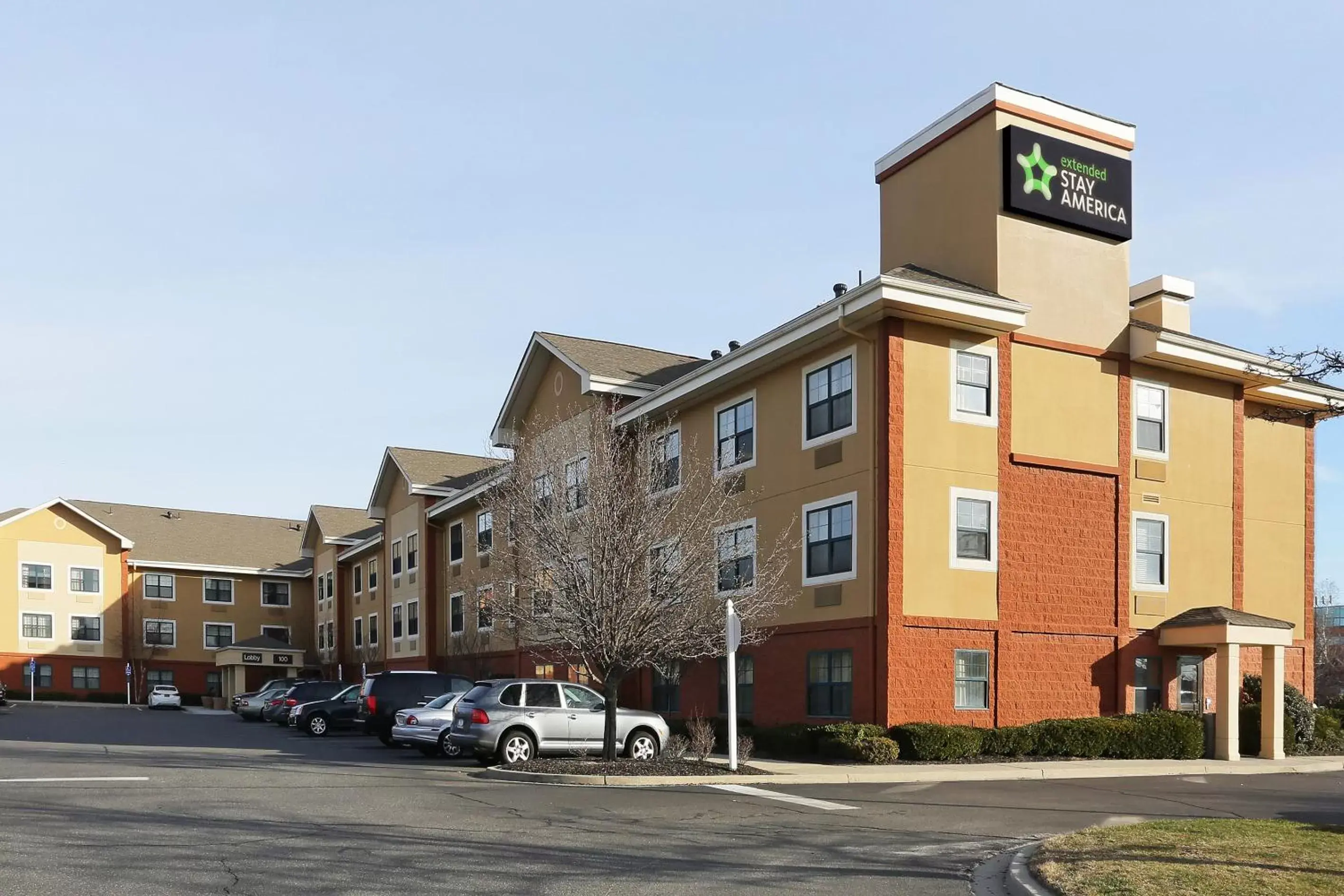 Property Building in Extended Stay America Suites - Long Island - Melville