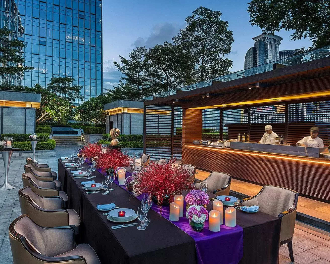 Balcony/Terrace, Restaurant/Places to Eat in Four Seasons Hotel Shenzhen