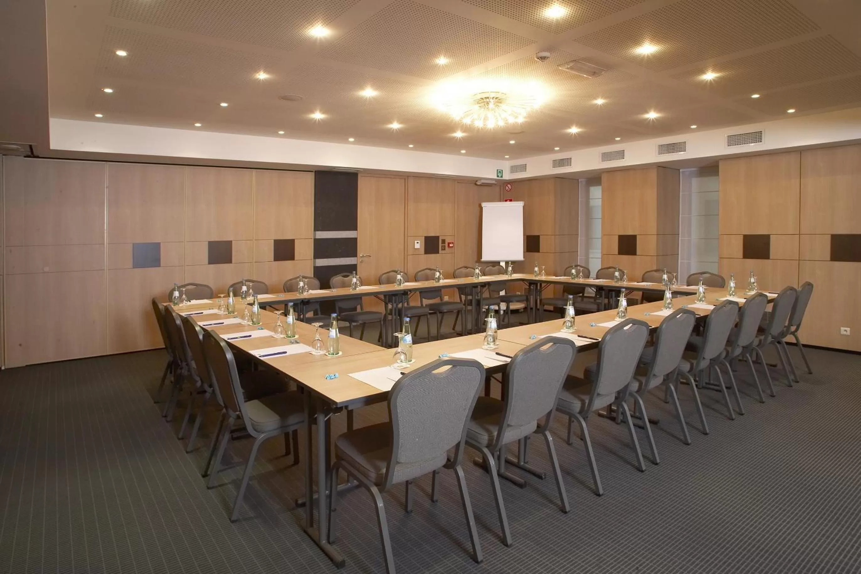 Business facilities in Keizershof Hotel Aalst