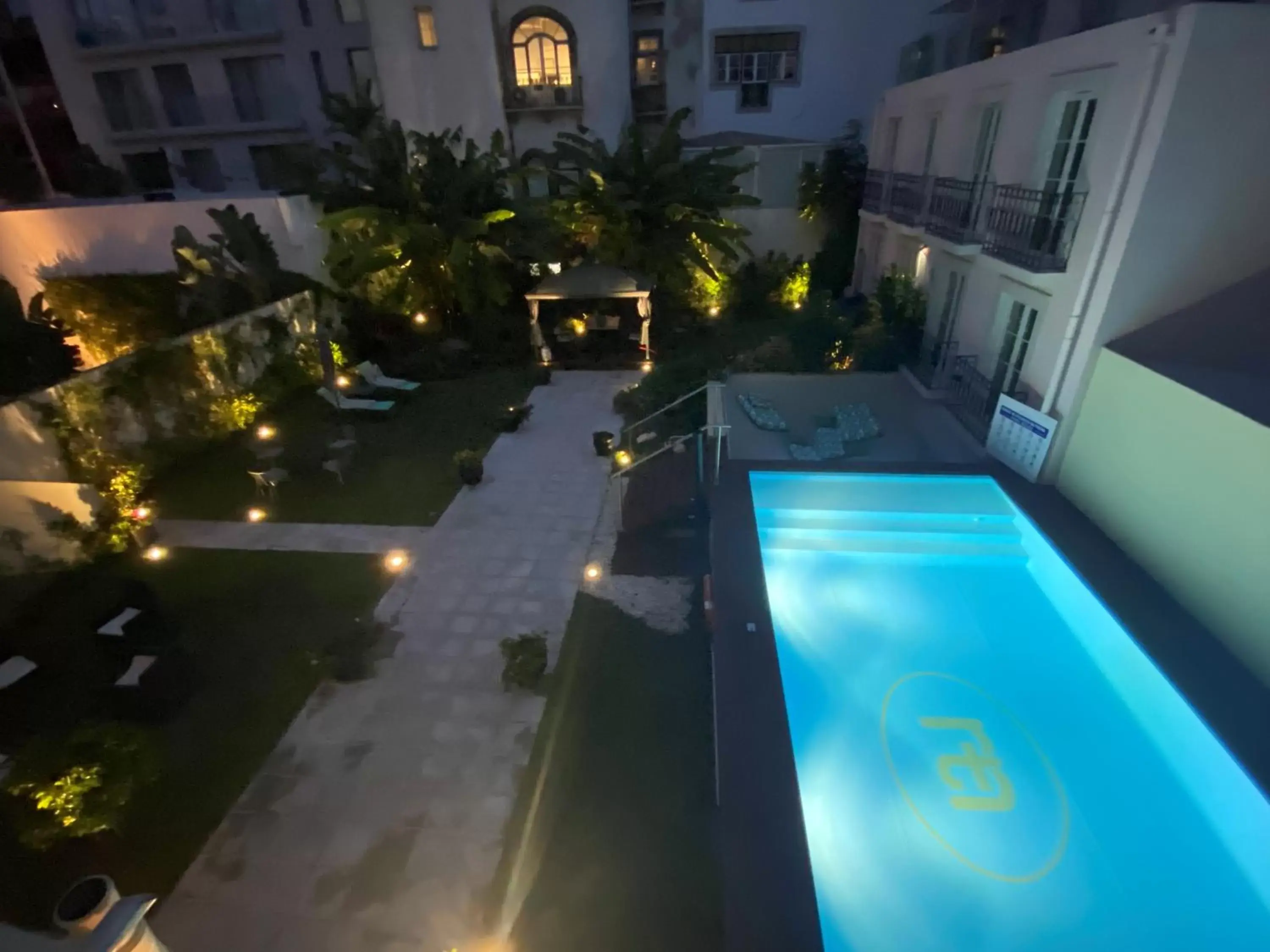 Night, Pool View in TM Luxury Apartments Lisbon