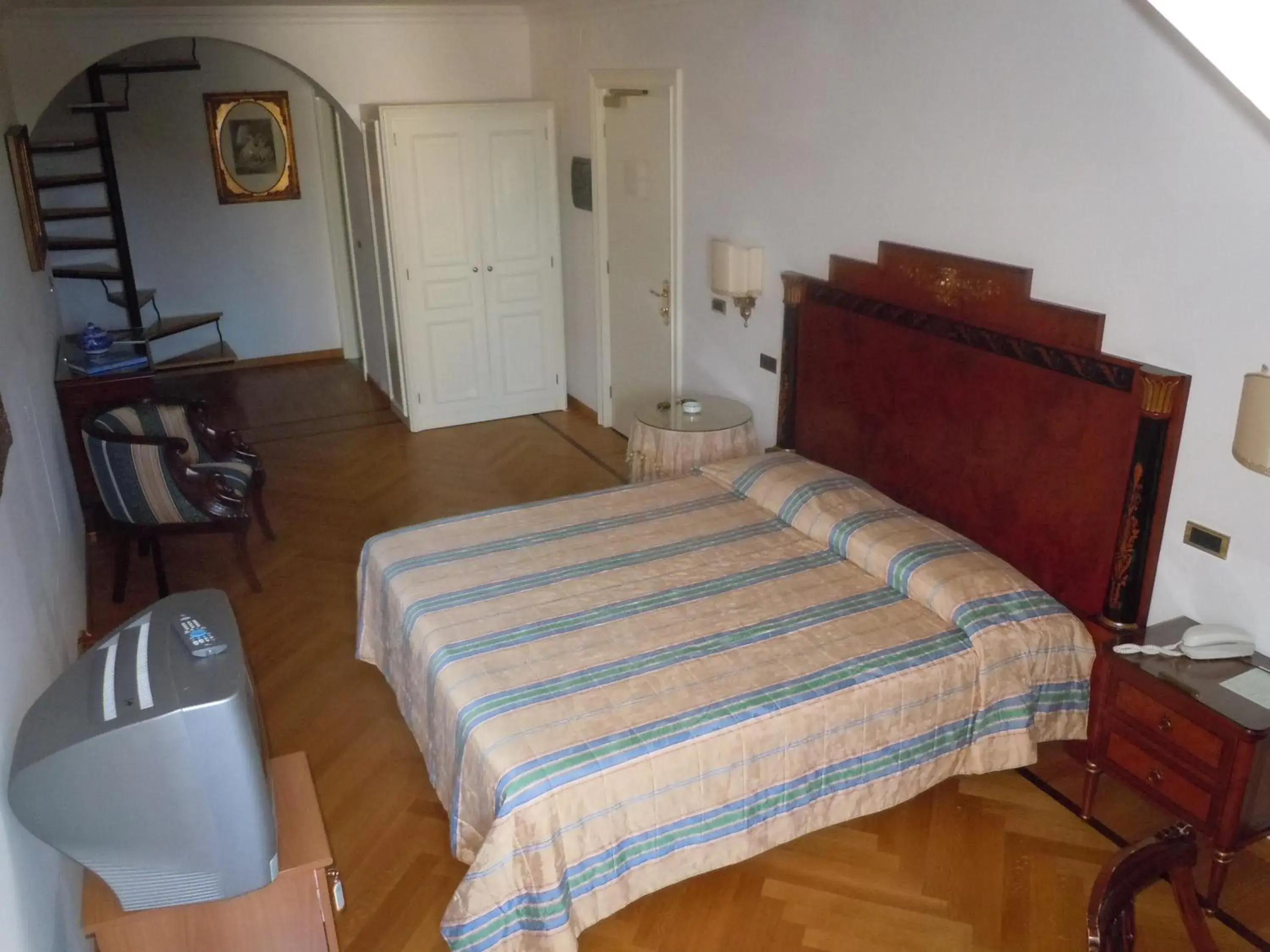 Photo of the whole room, Bed in Grand Hotel Villa Balbi