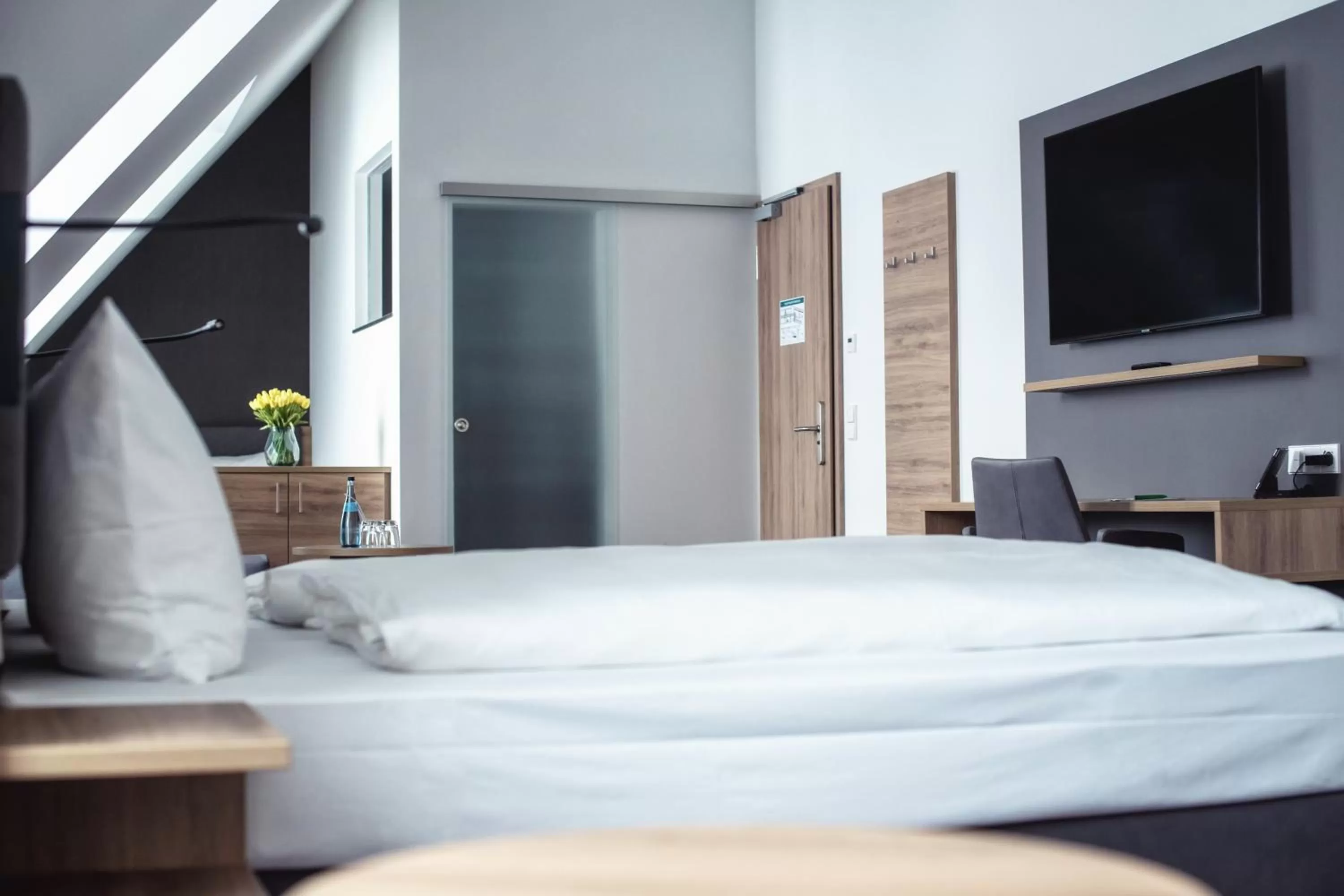 Photo of the whole room, Bed in Hotel Kupferzell