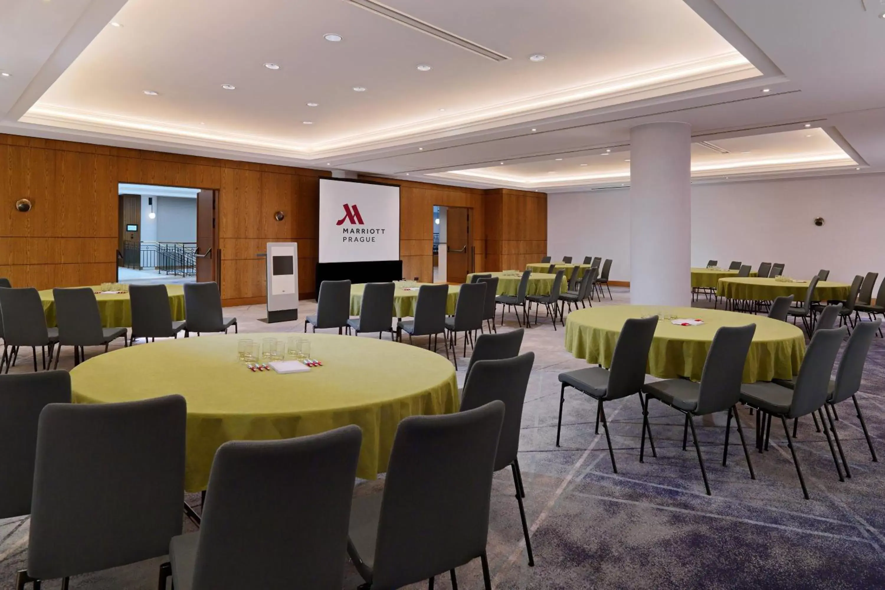 Meeting/conference room in Prague Marriott Hotel