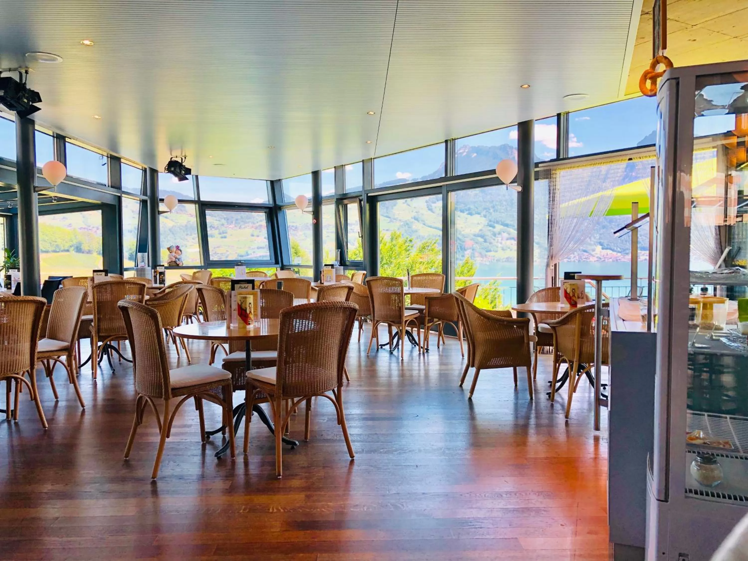 Restaurant/places to eat in Hotel Movieworld