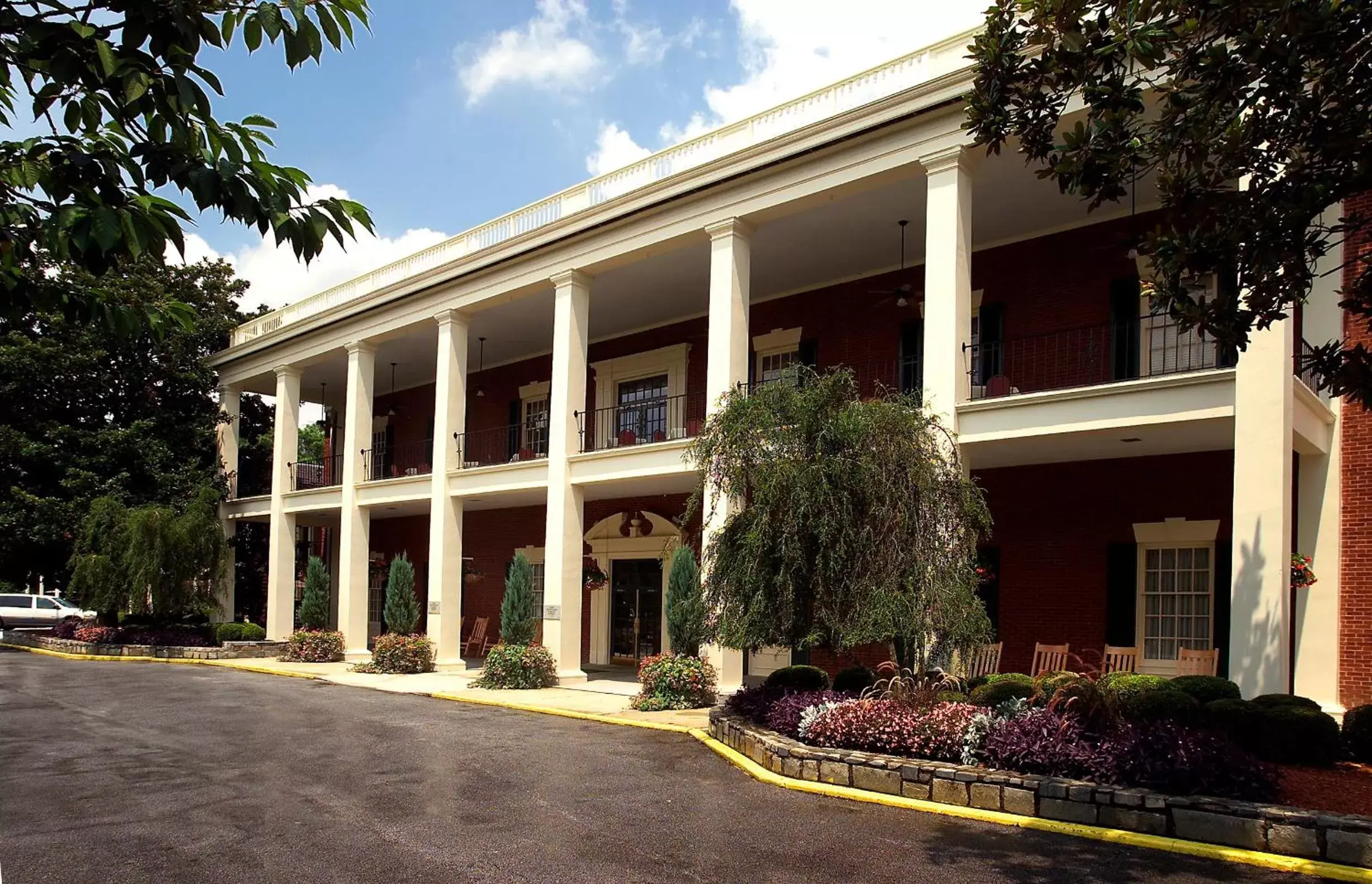 Facade/entrance, Property Building in The Inn at Stone Mountain Park