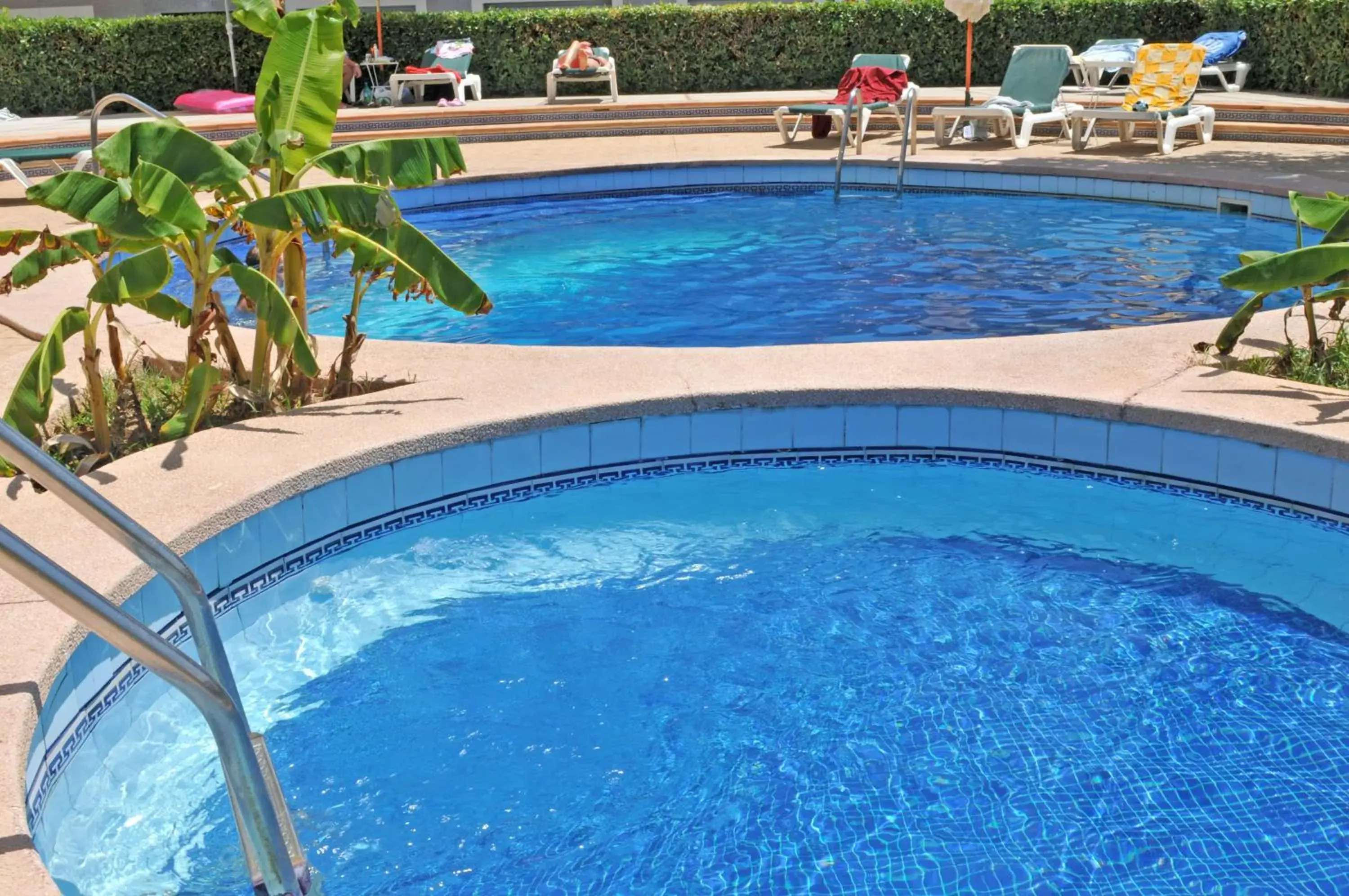 Swimming Pool in Hotel Bella Mar