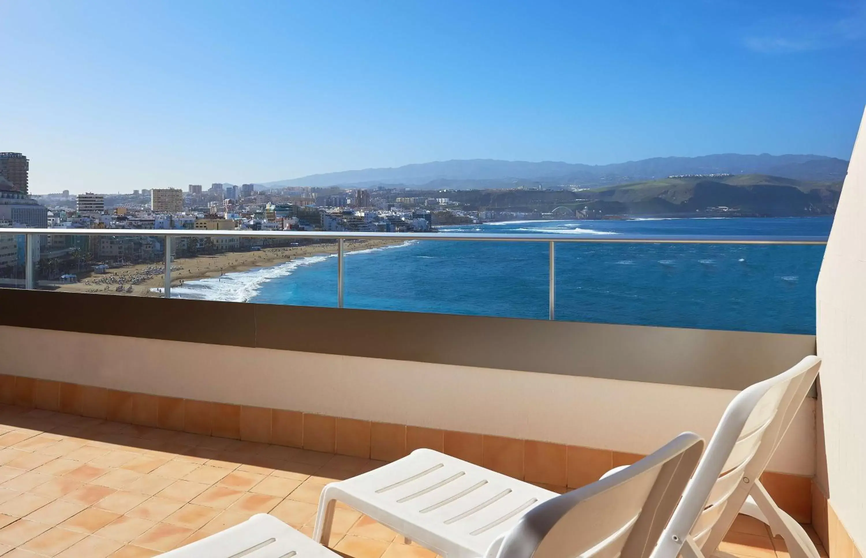 Photo of the whole room, Balcony/Terrace in NH Imperial Playa