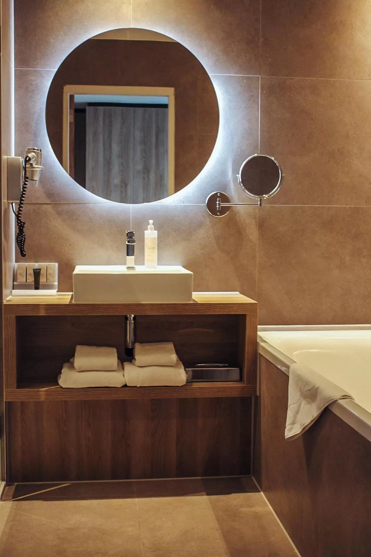 Bathroom in Van der Valk Hotel Breda