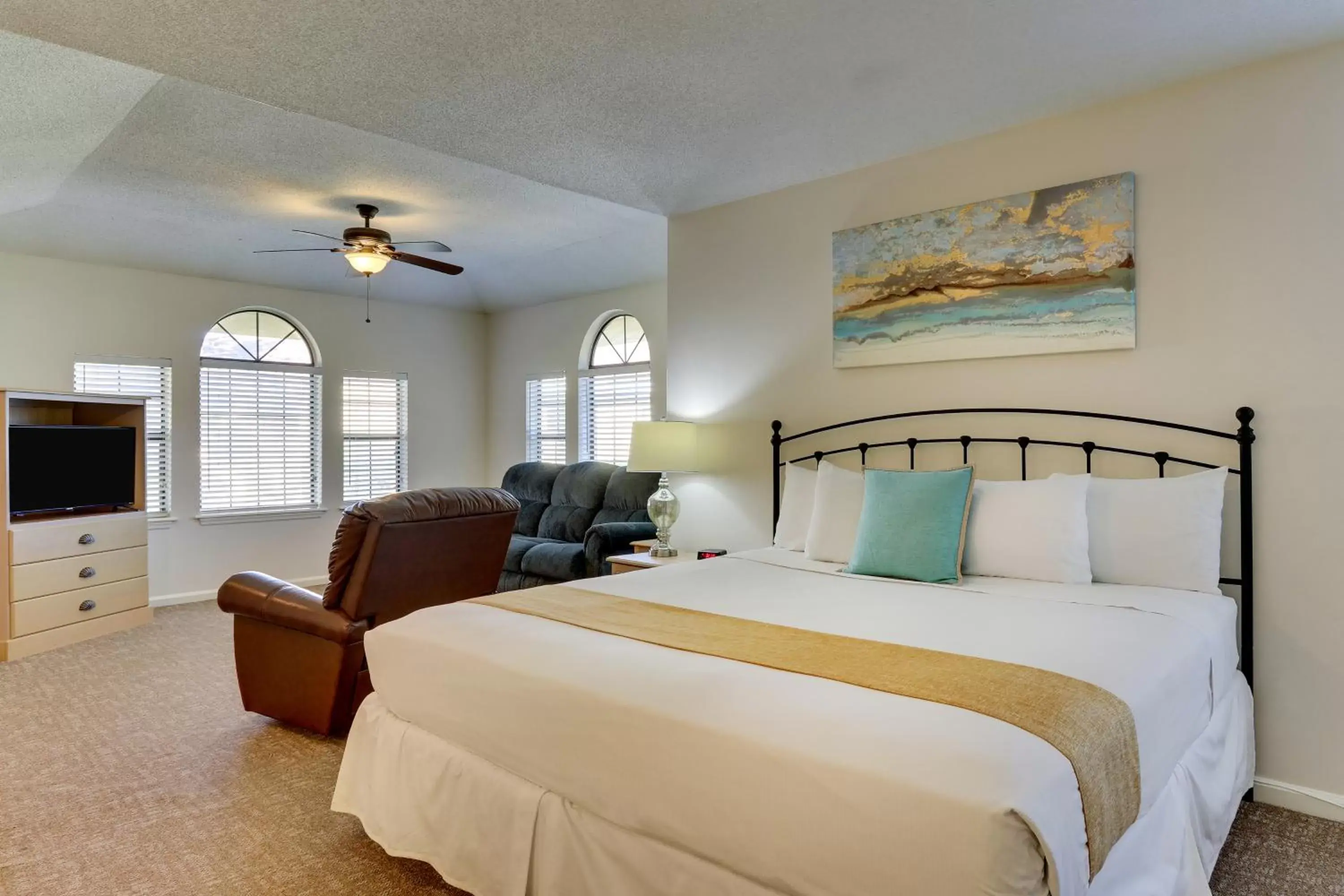 Bed in Mariners Suites - Kingsland Bed in Mariners Suites - Kingsland