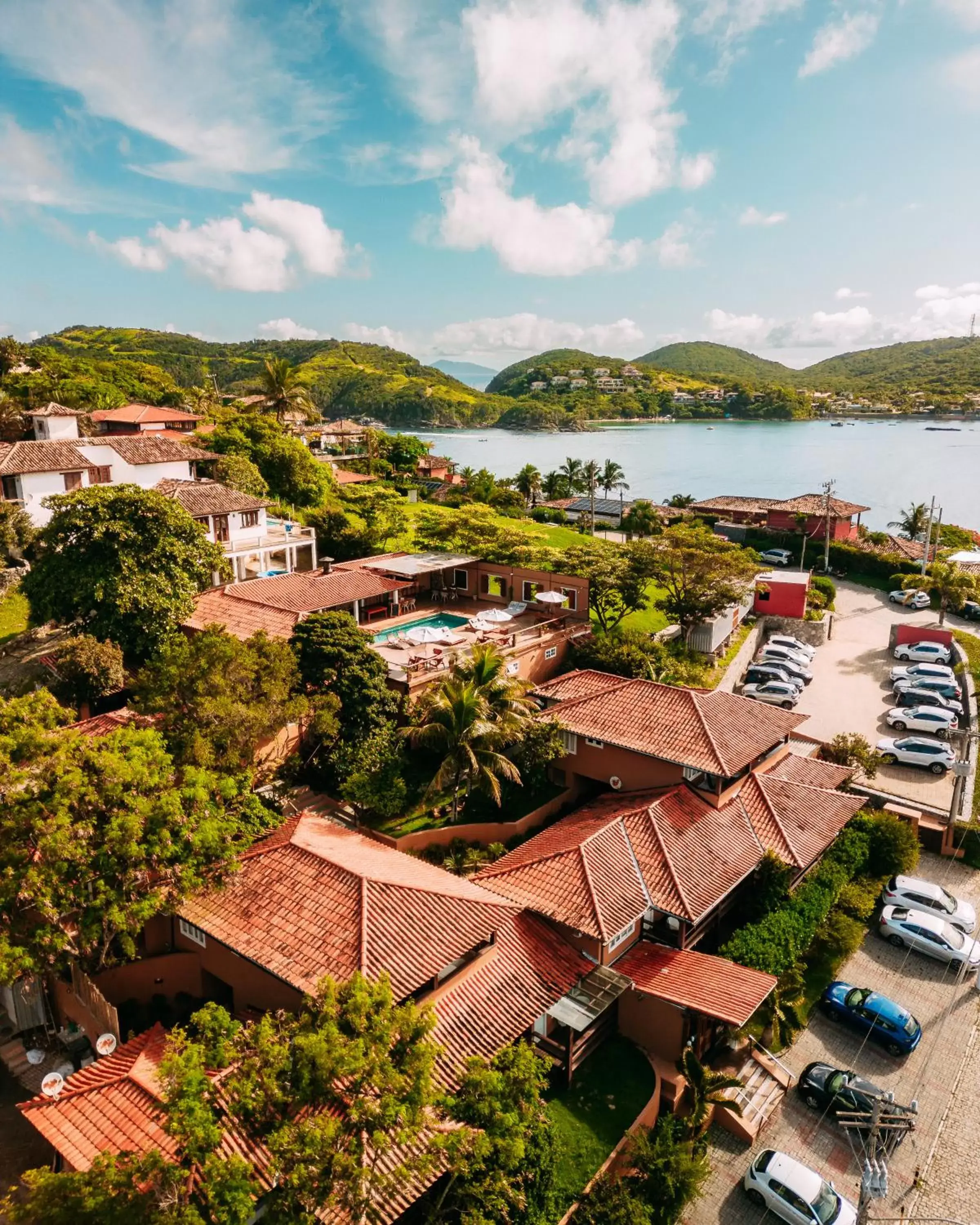 Property building in Jubarte Hotel by Insólito Property building in Jubarte Hotel by Insólito