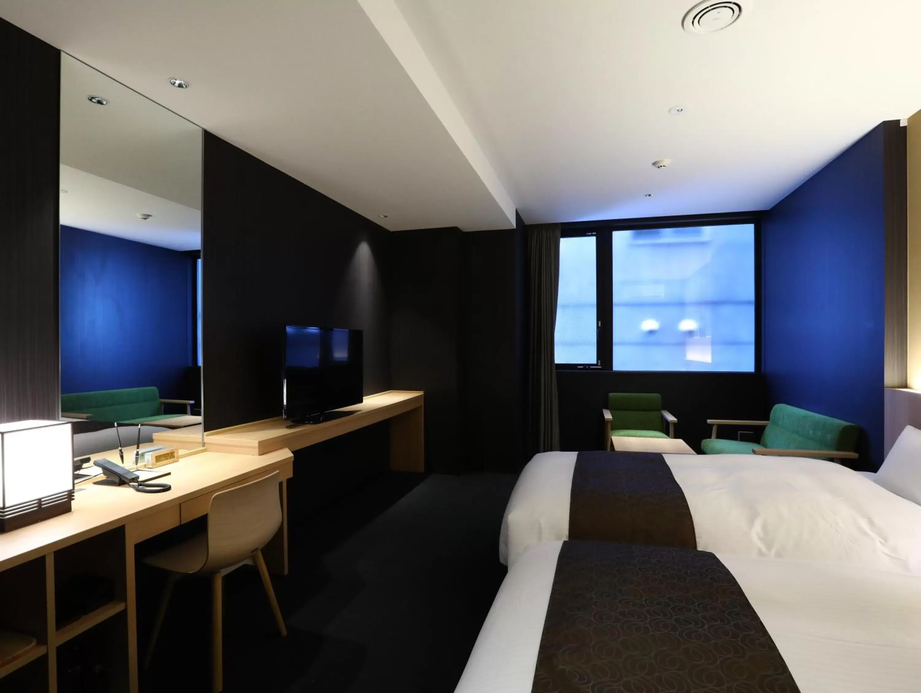 Bed, TV/Entertainment Center in Hotel Wing International Kyoto - Shijo Karasuma