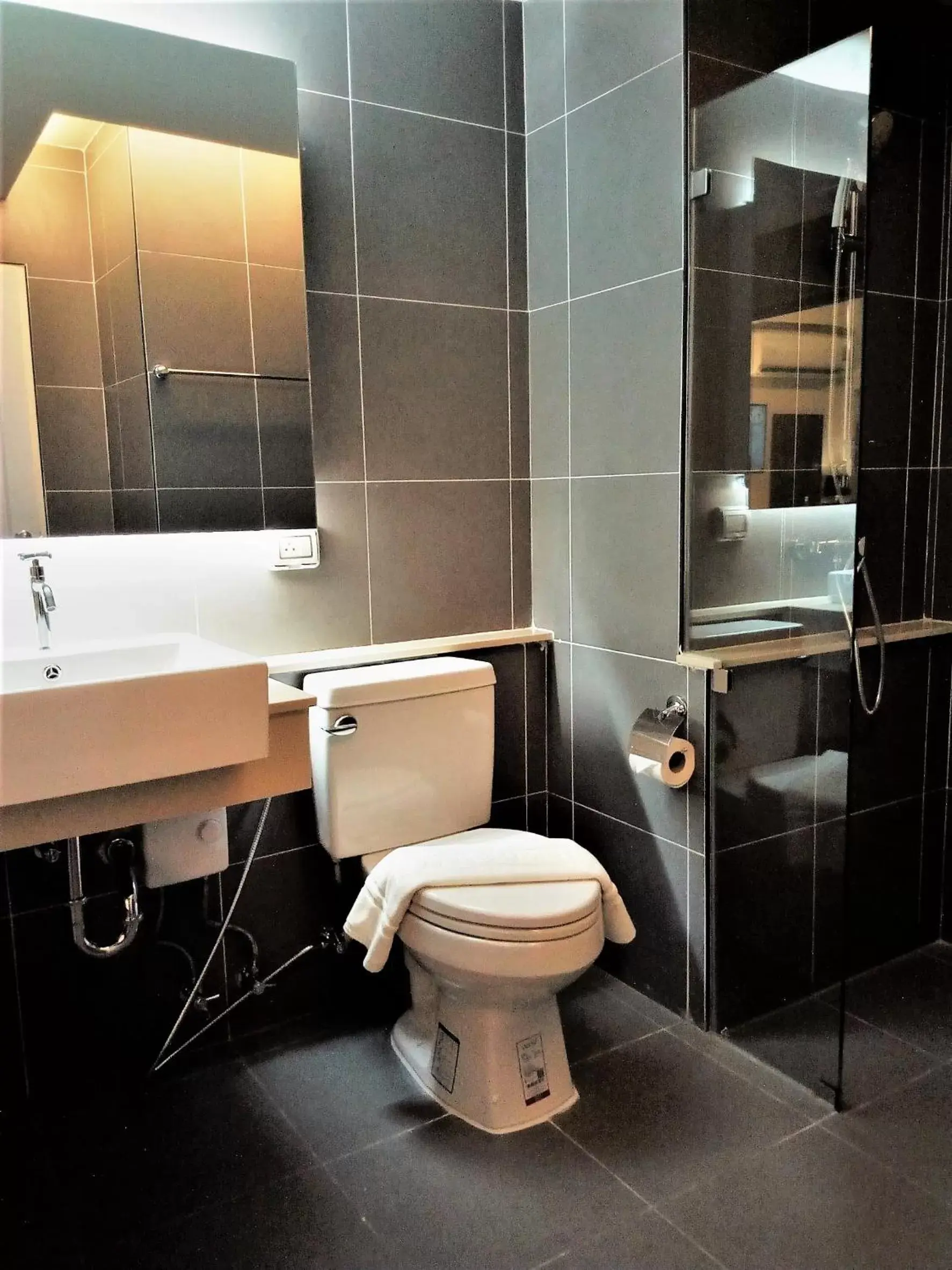 Deluxe Double Room with Bath in The Harmony Ville Deluxe Double Room with Bath in The Harmony Ville