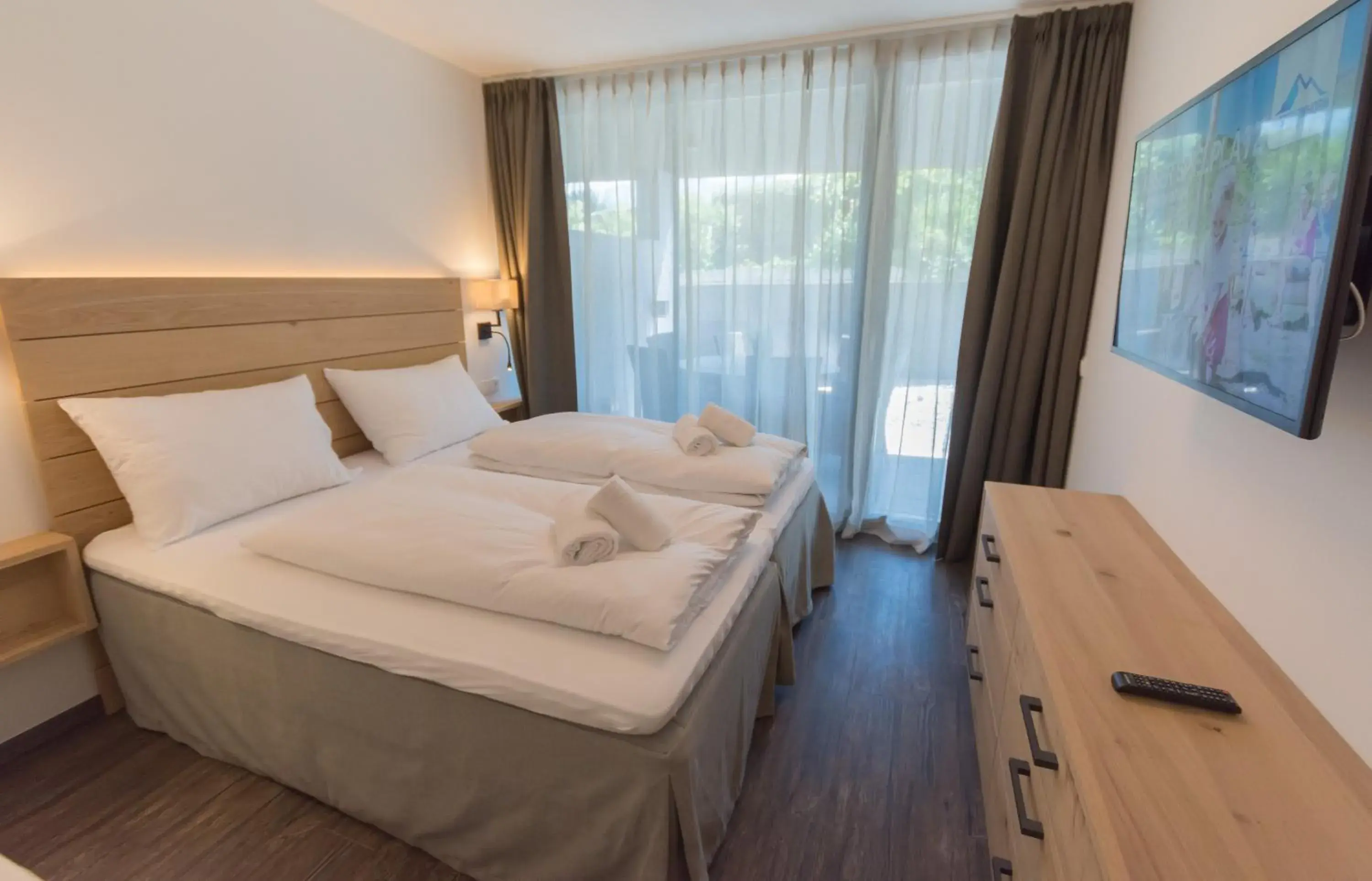 Bedroom, Bed in Schonblick