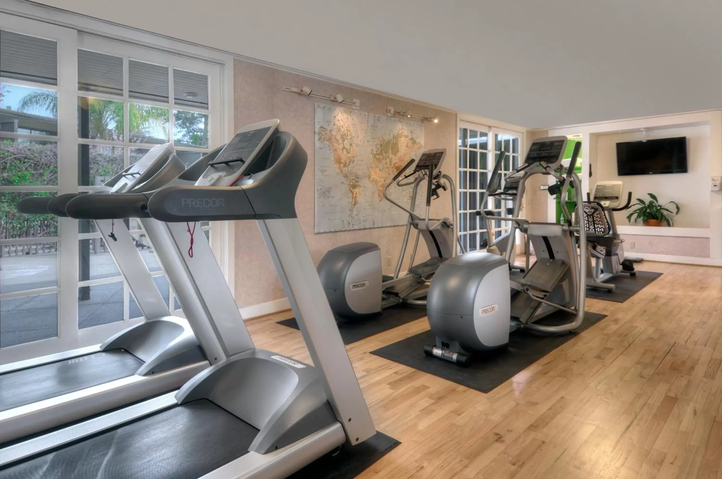 Fitness centre/facilities, Fitness Center/Facilities in Dinah's Garden Hotel