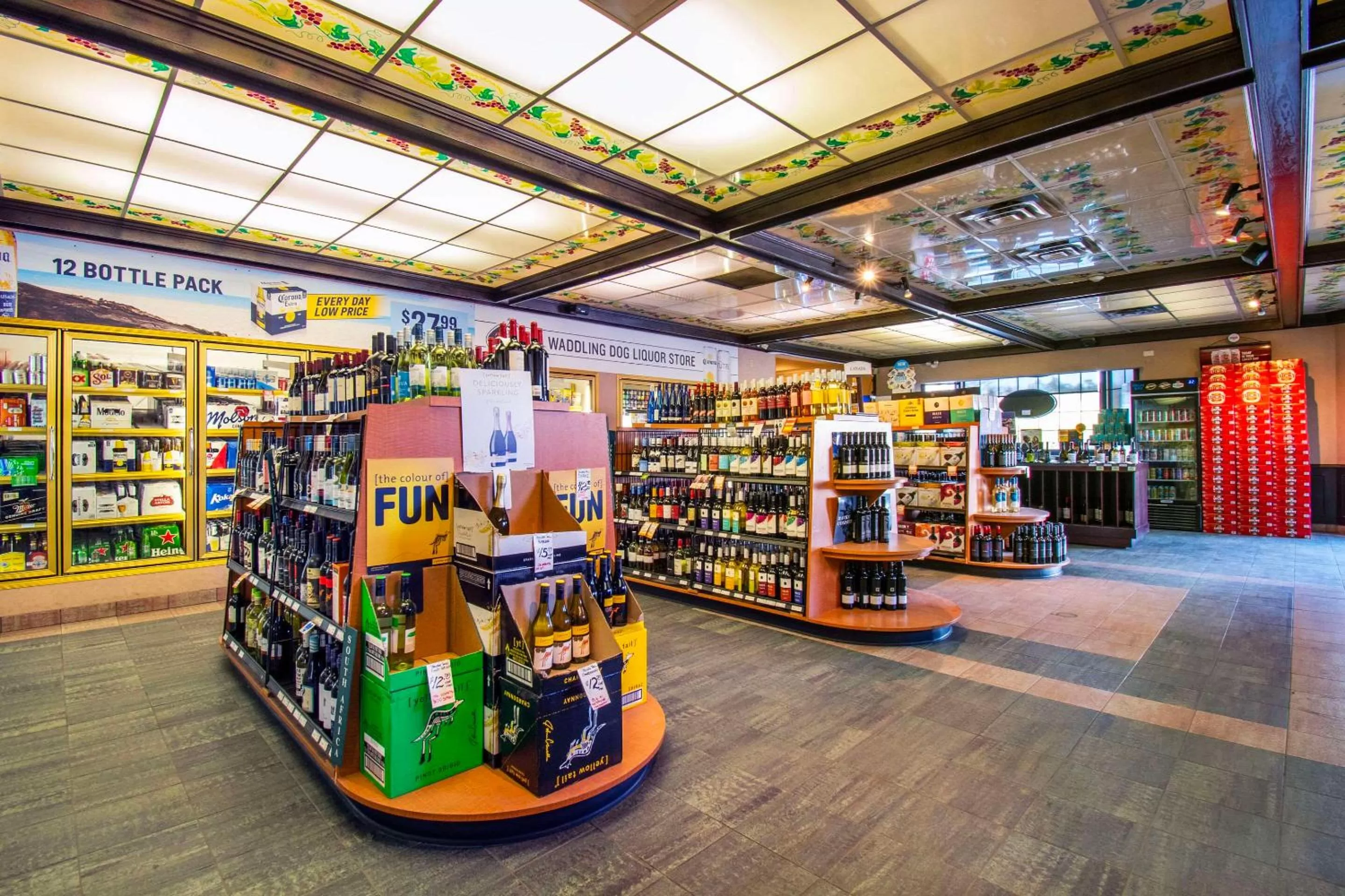 Other in Quality Inn Waddling Dog