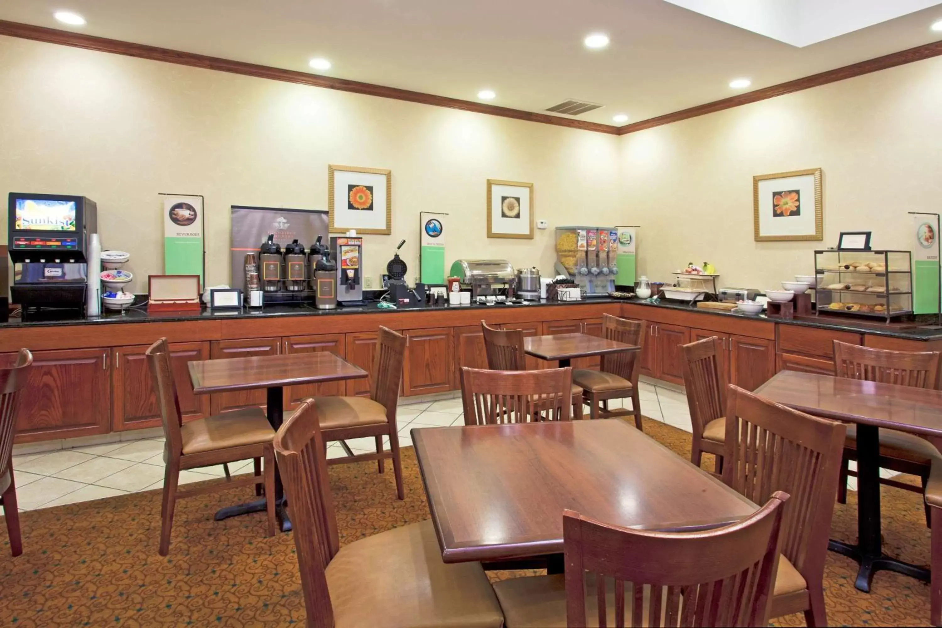Restaurant/Places to Eat in Country Inn & Suites by Radisson, Tallahassee Northwest I-10, FL