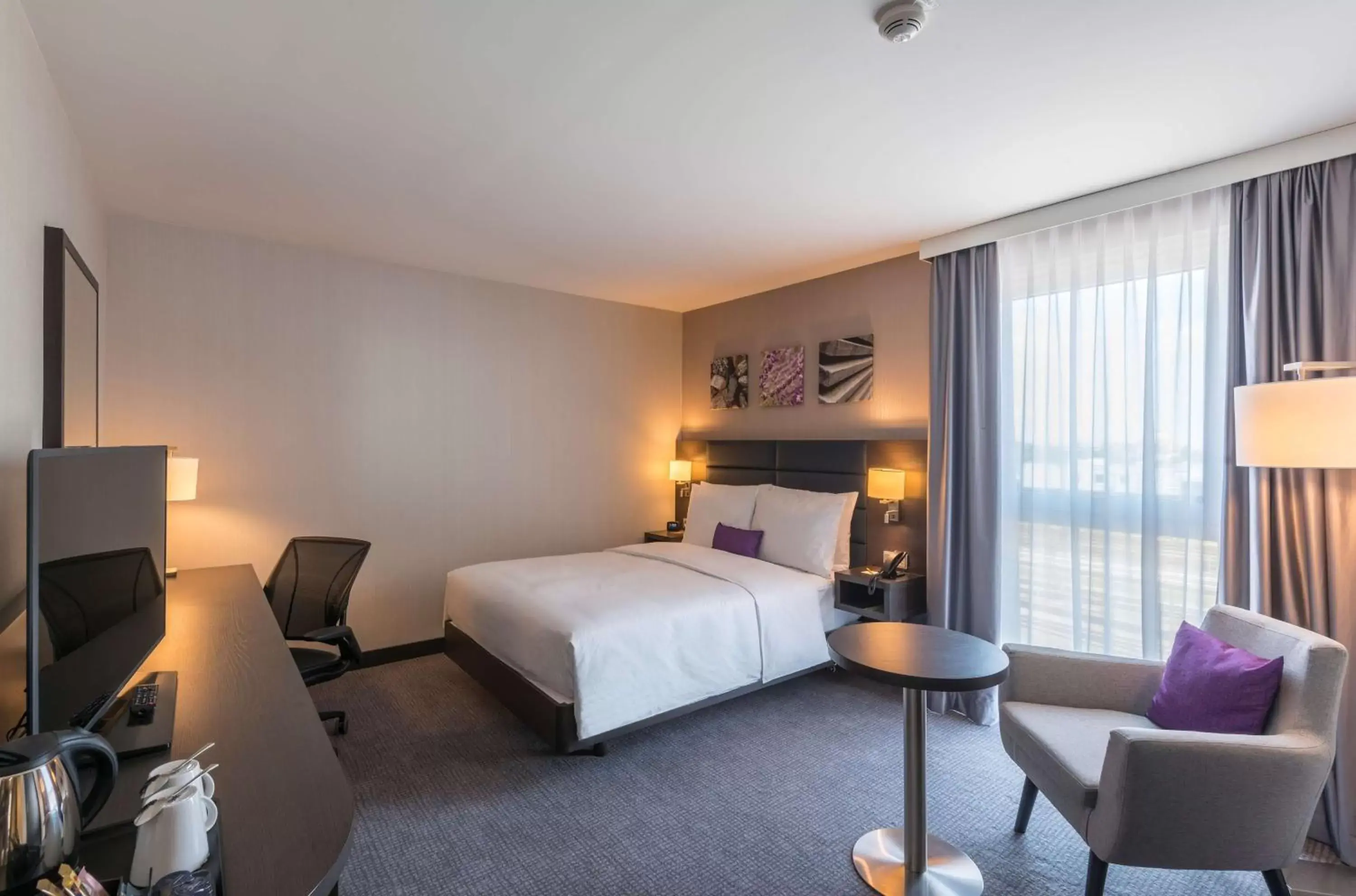 Bedroom in Hilton Garden Inn Munich City West