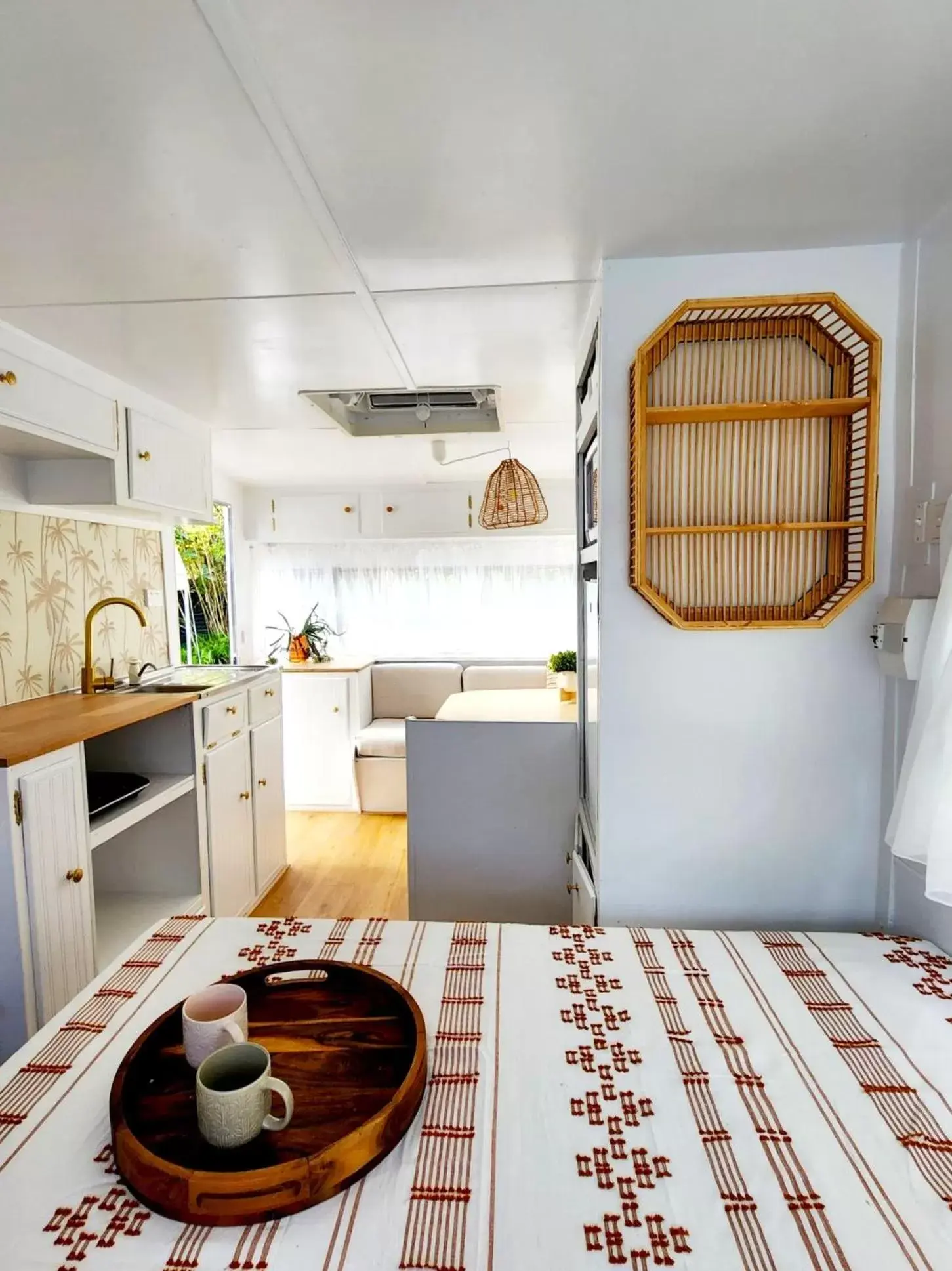 Kitchen/Kitchenette in Esk Caravan Park & Rail Trail Motel